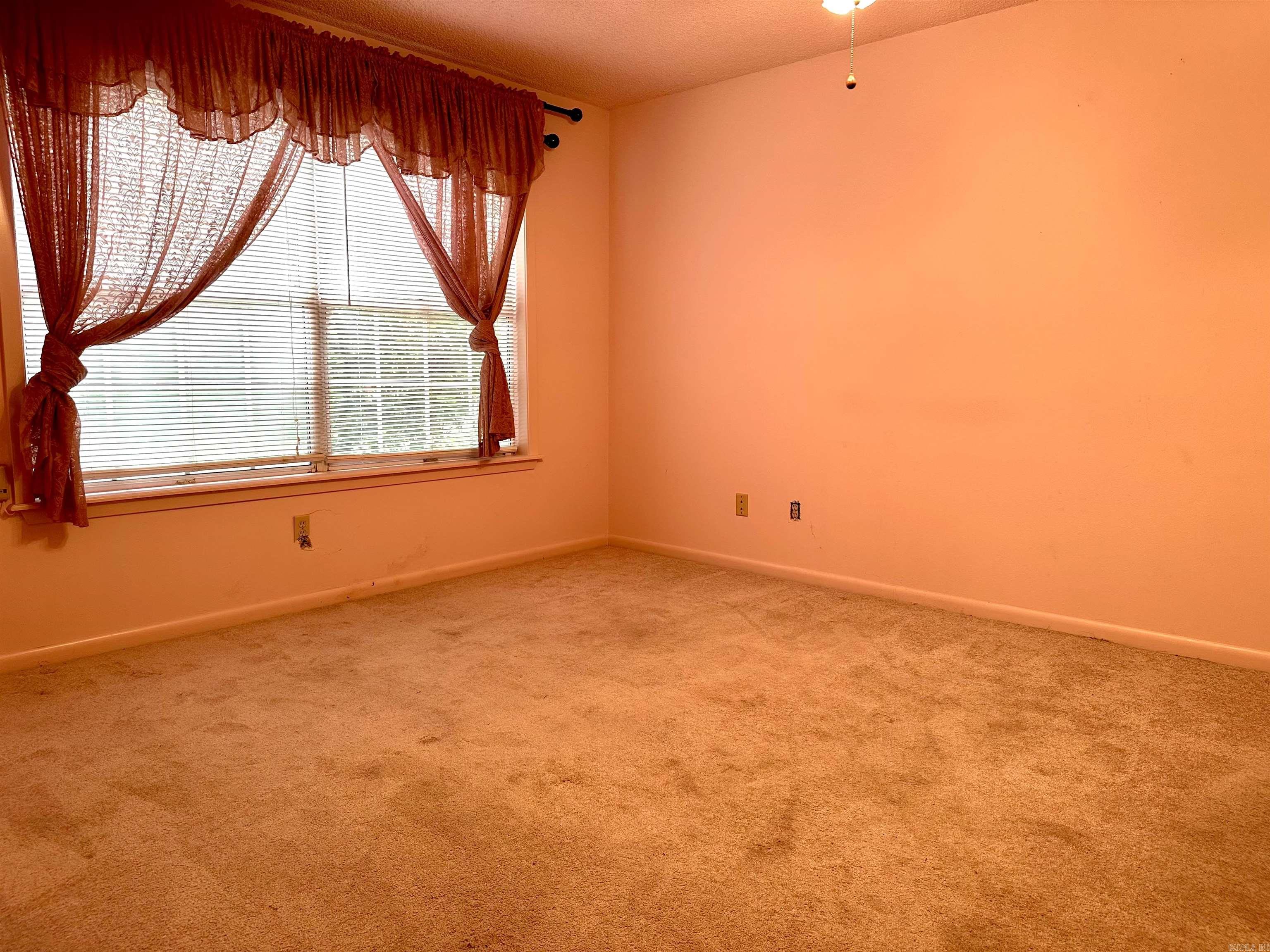 1808 Royal Oaks Dr  Malvern, AR