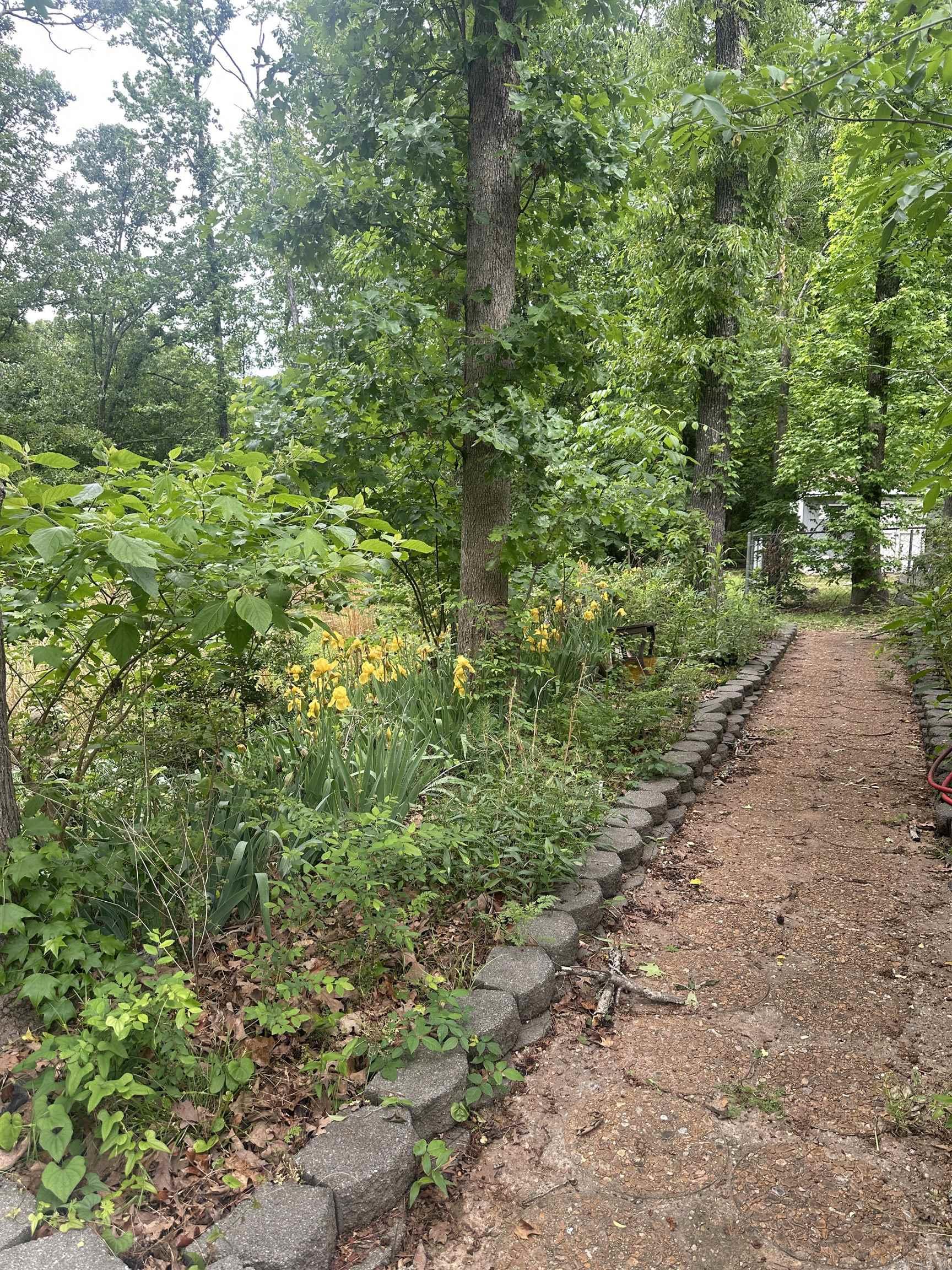 1808 Royal Oaks Dr  Malvern, AR