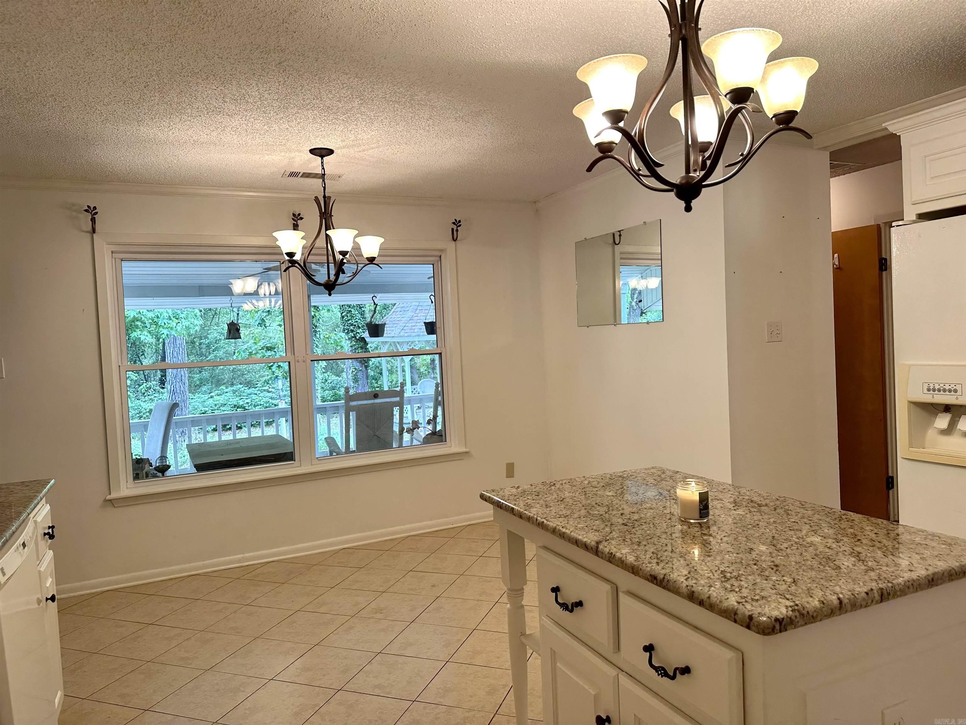 1808 Royal Oaks Dr  Malvern, AR