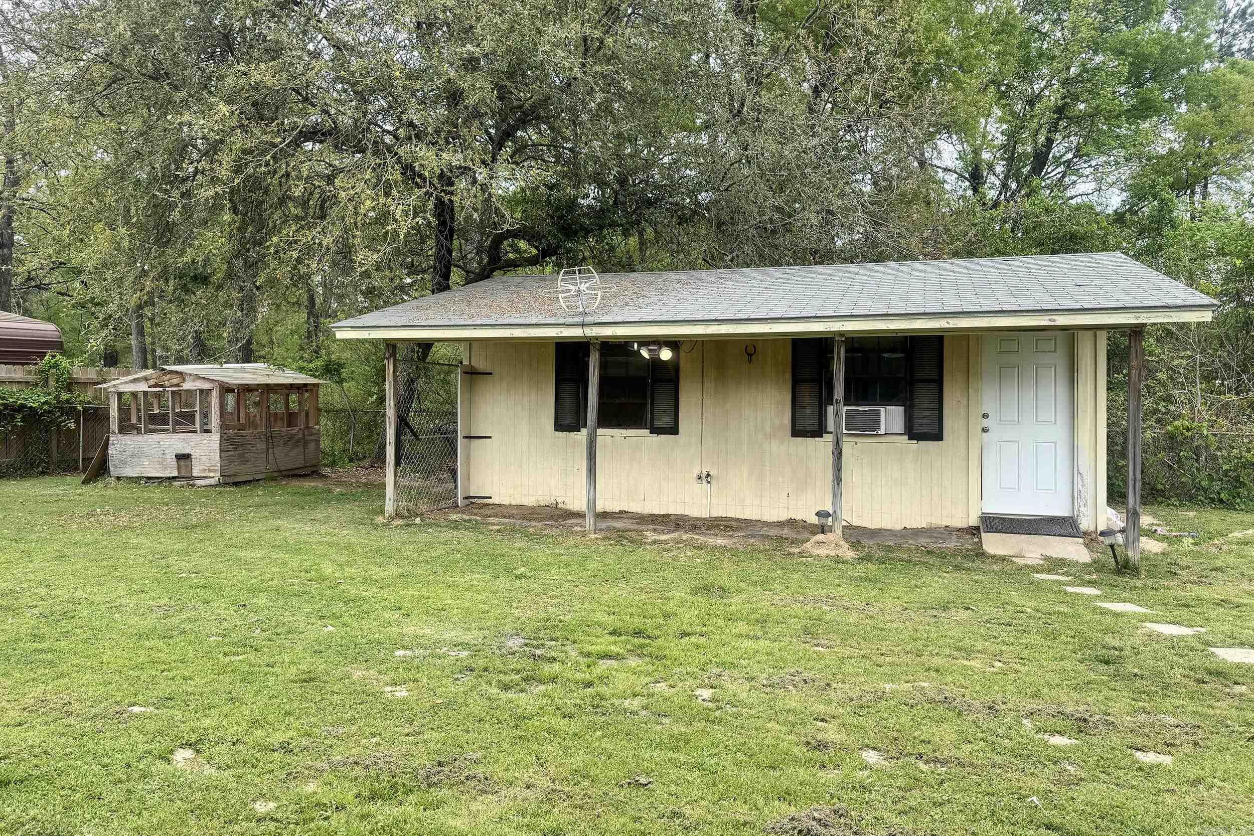 1550 Leona  Ashdown, AR