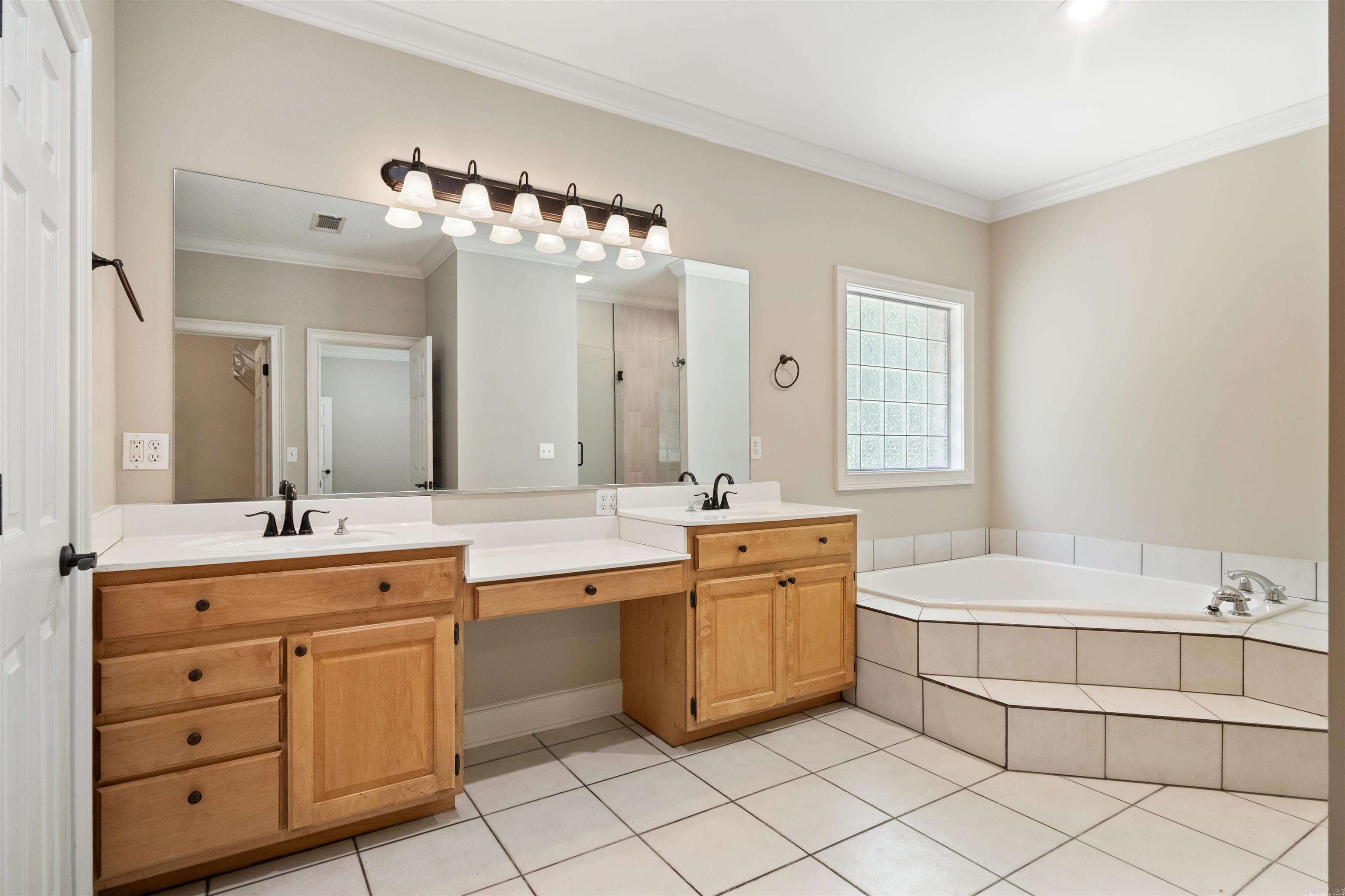 3898 County Road 318  Bono, AR