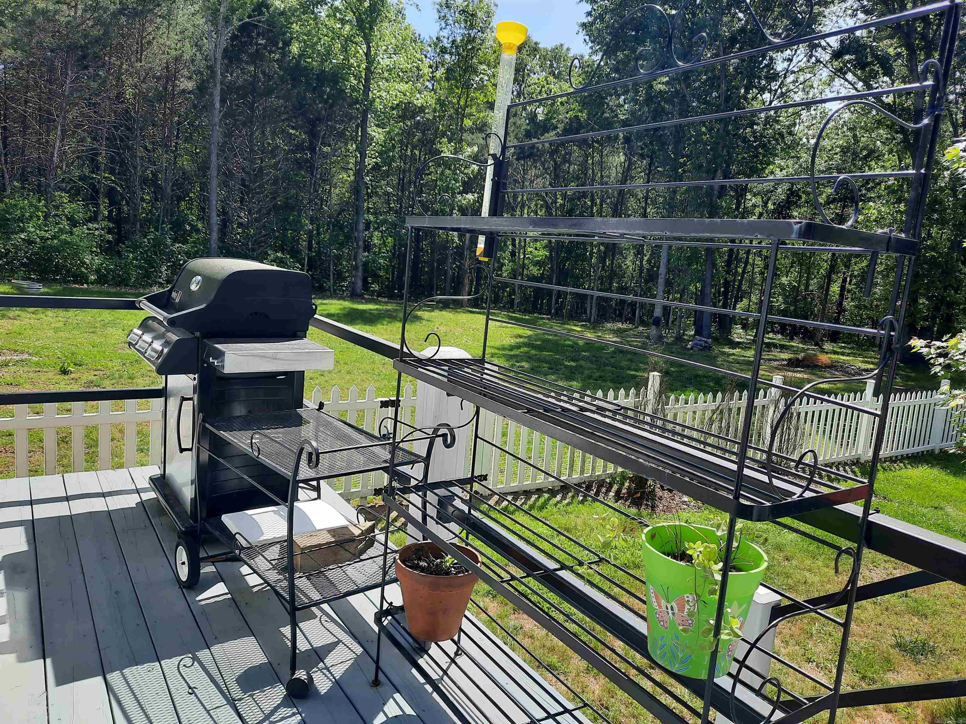 503 Harding Mountain View, AR 72560