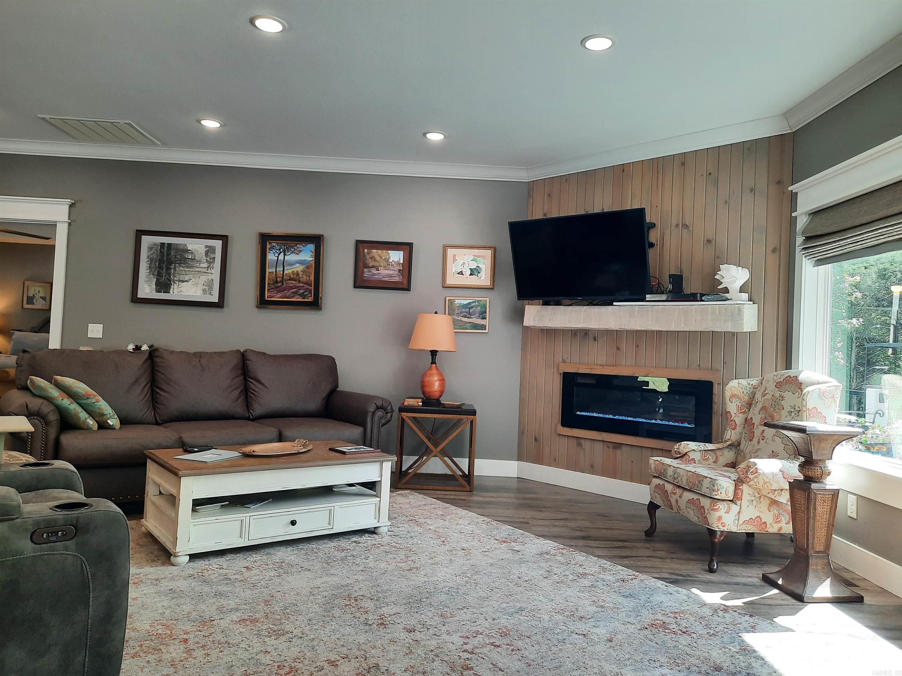 503 Harding  Mountain View, AR