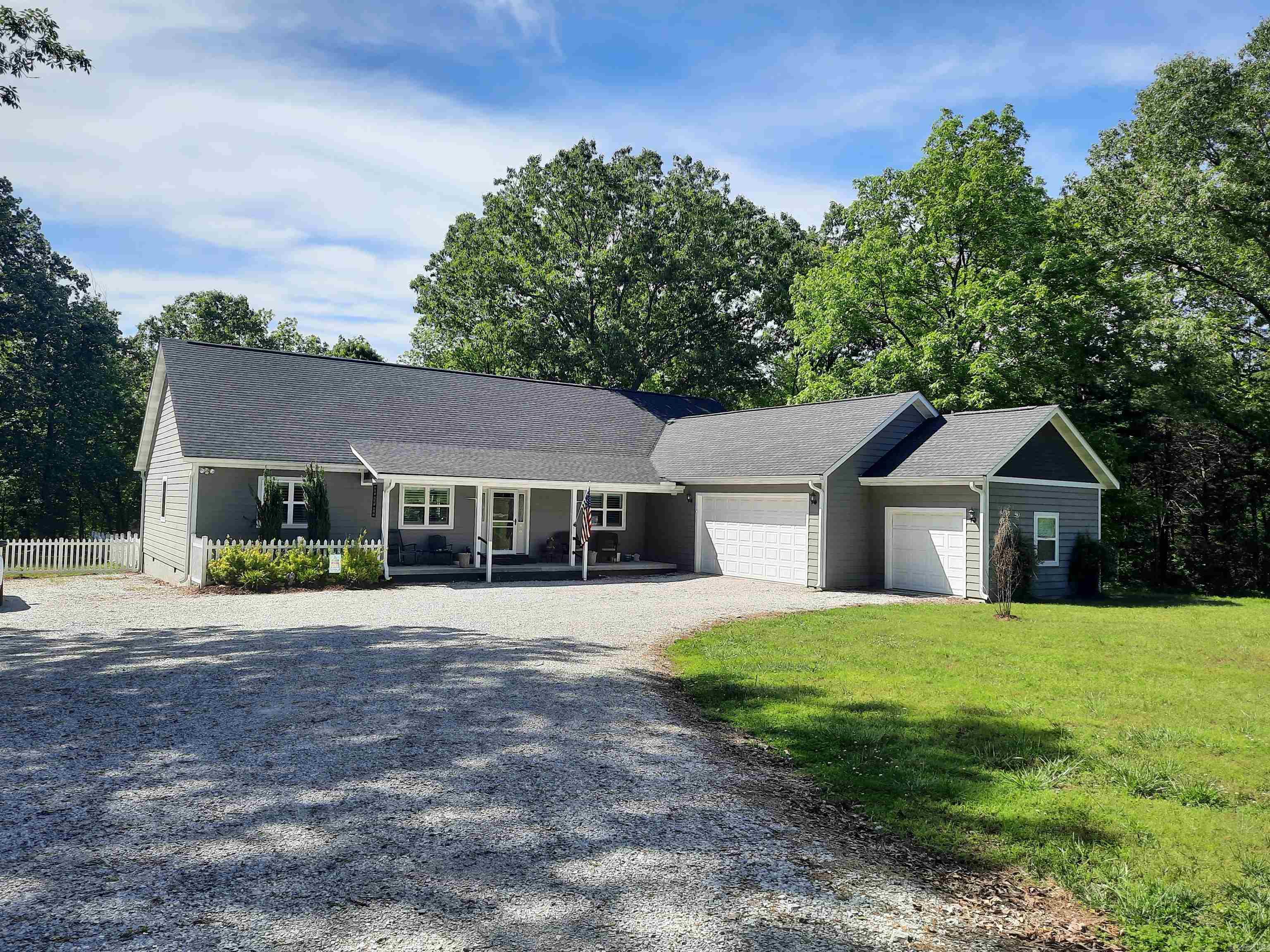 503 Harding  Mountain View, AR