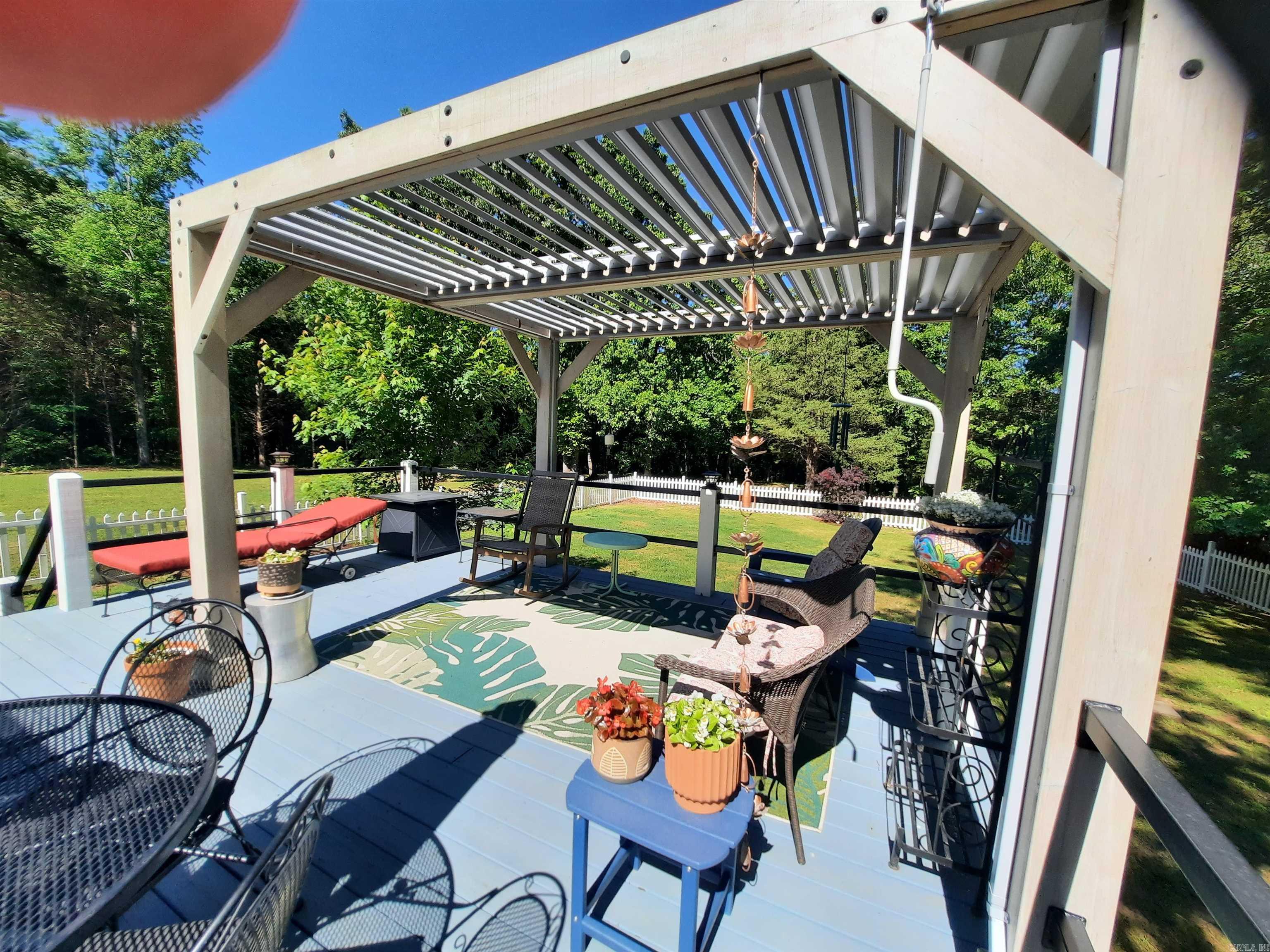 503 Harding Mountain View, AR 72560