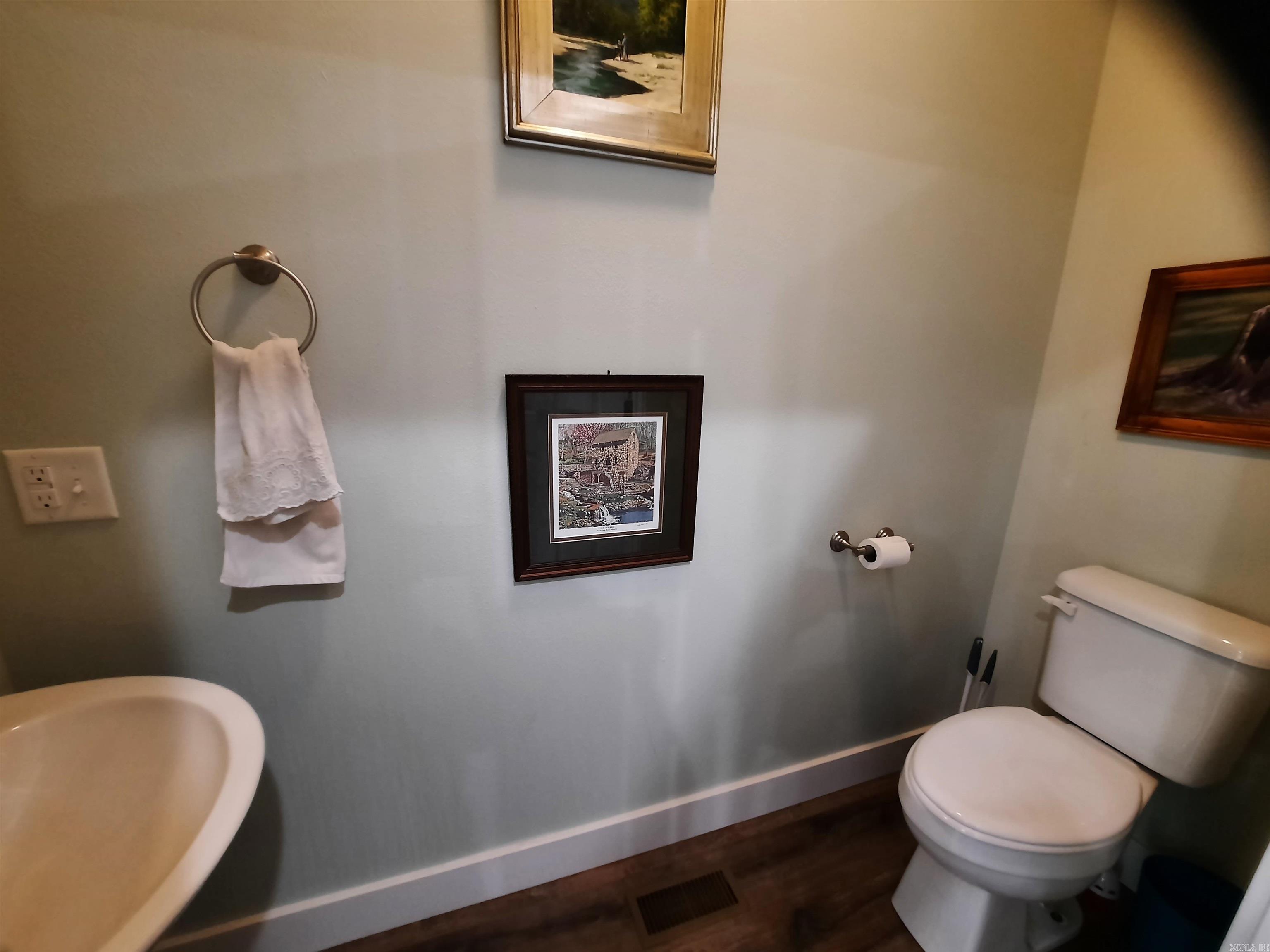 503 Harding  Mountain View, AR