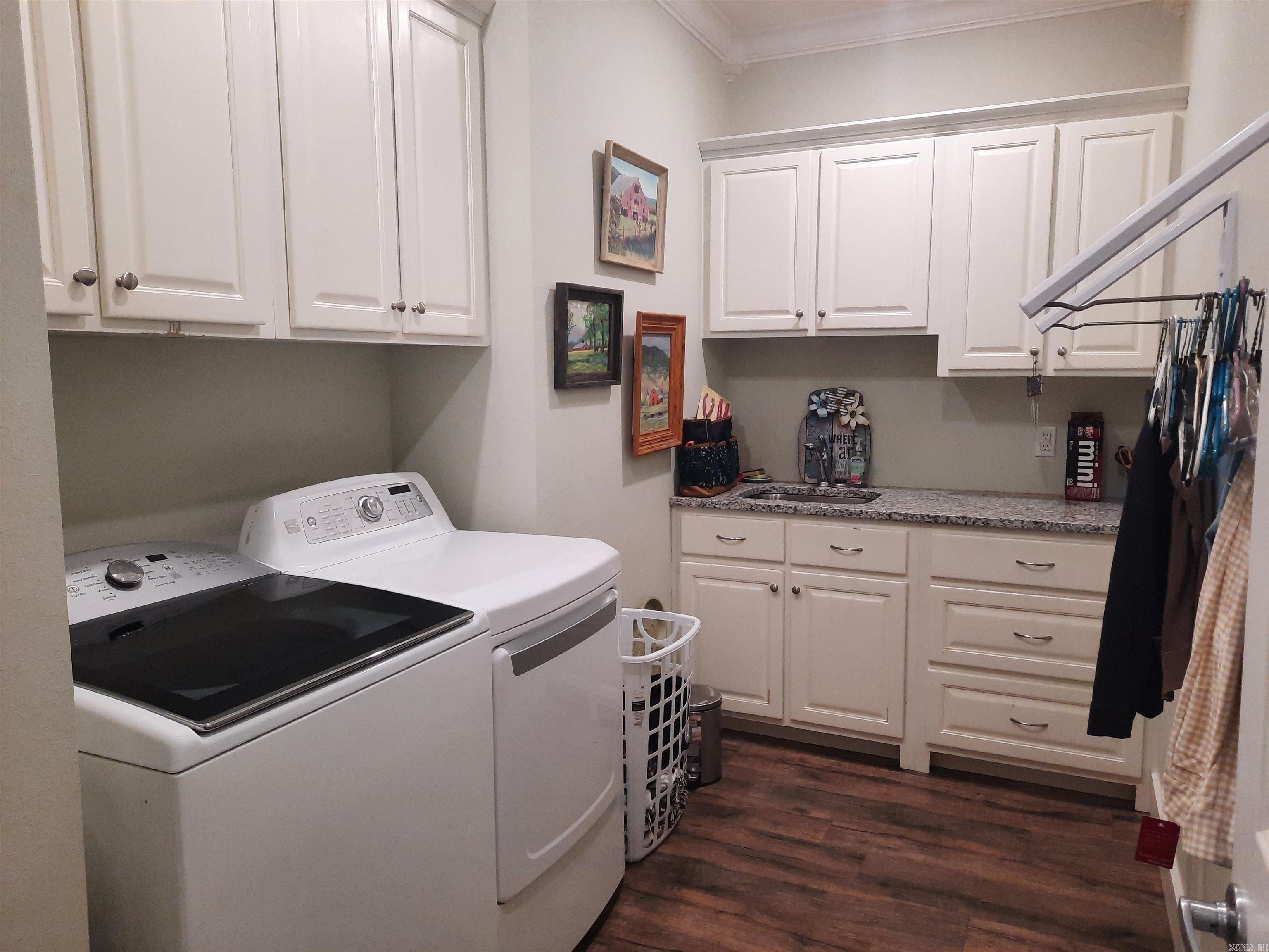 503 Harding Mountain View, AR 72560