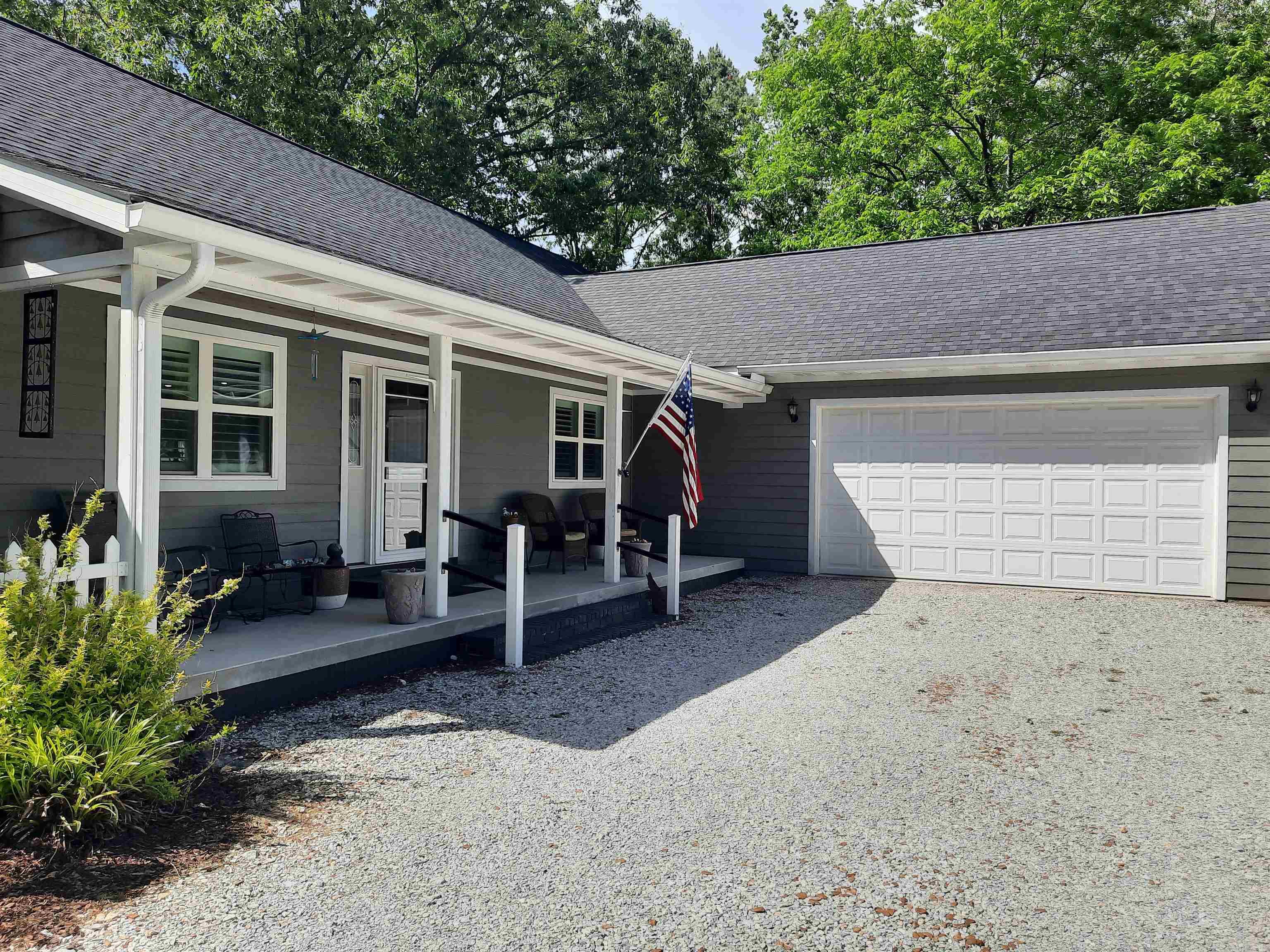 503 Harding Mountain View, AR 72560