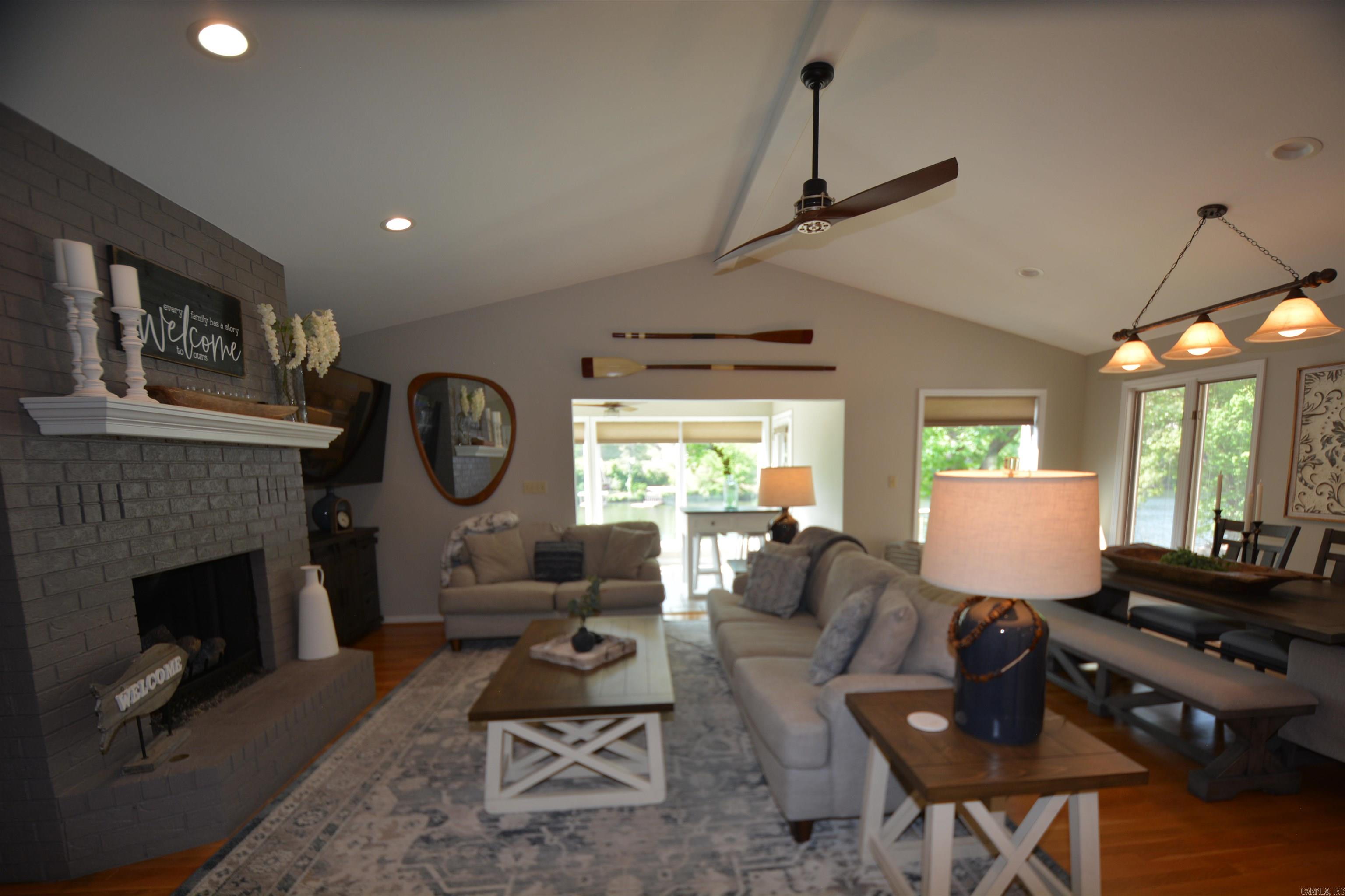 210 EDGEWATER  Hot Springs, AR