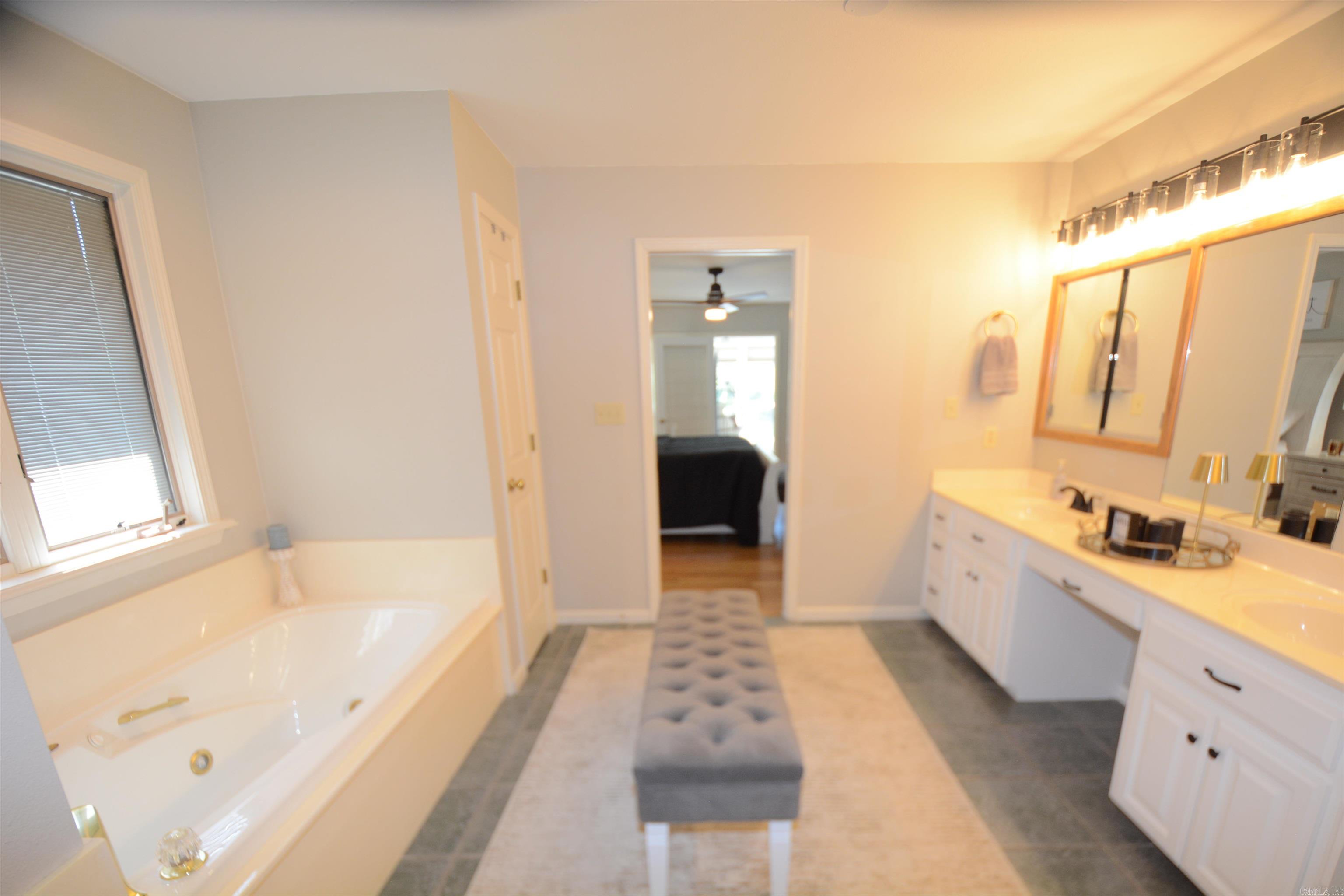 210 EDGEWATER  Hot Springs, AR