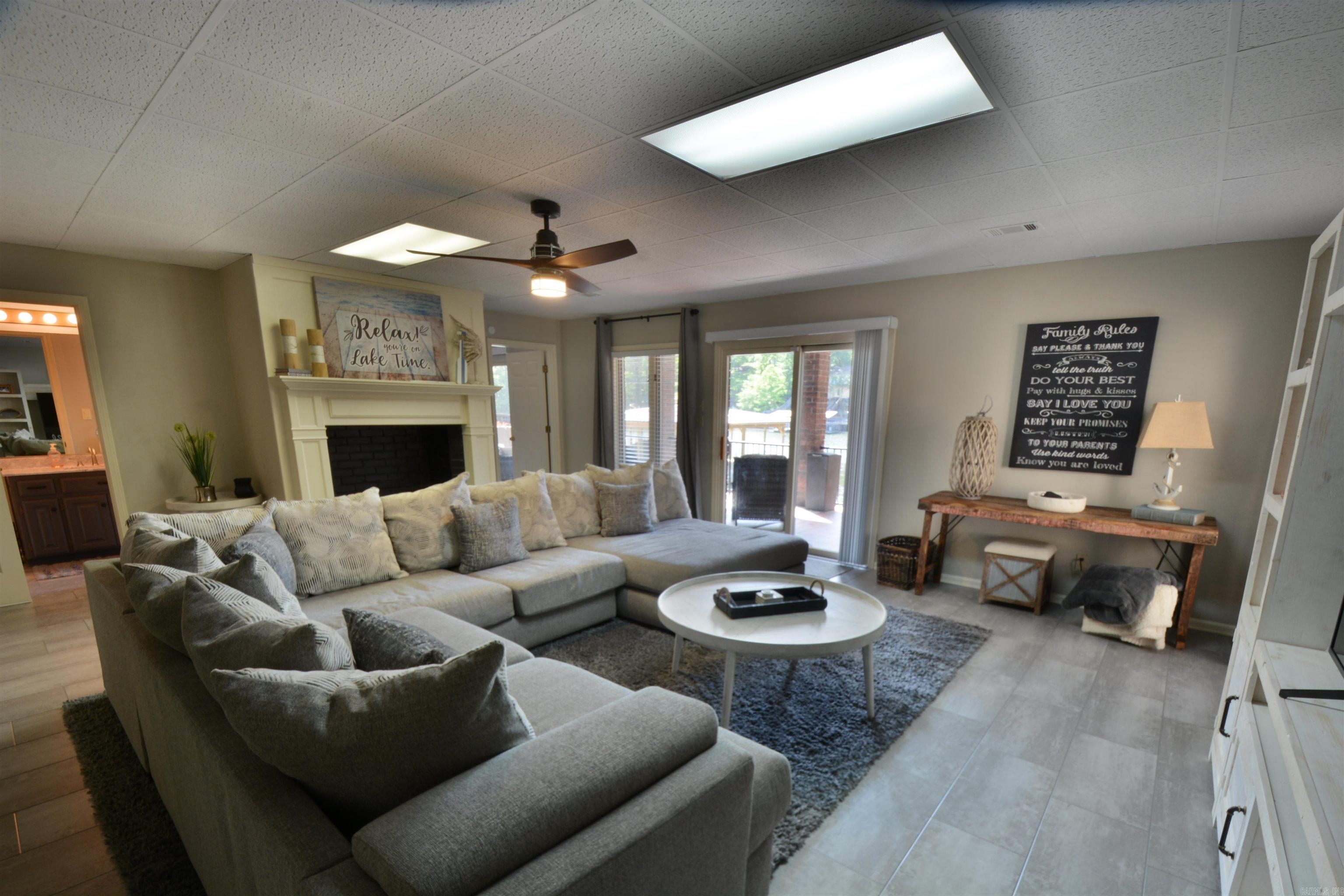 210 EDGEWATER  Hot Springs, AR