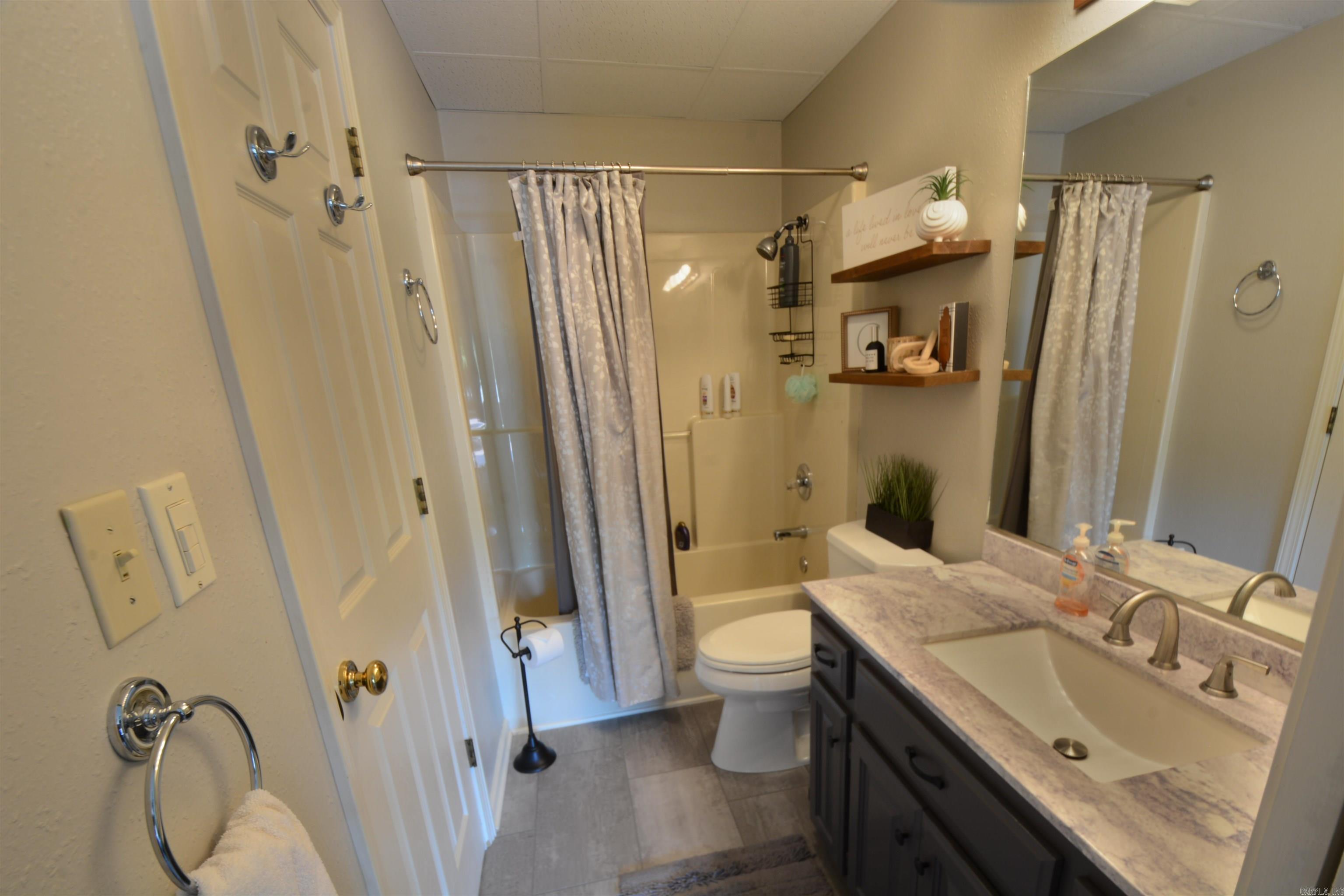 210 EDGEWATER  Hot Springs, AR