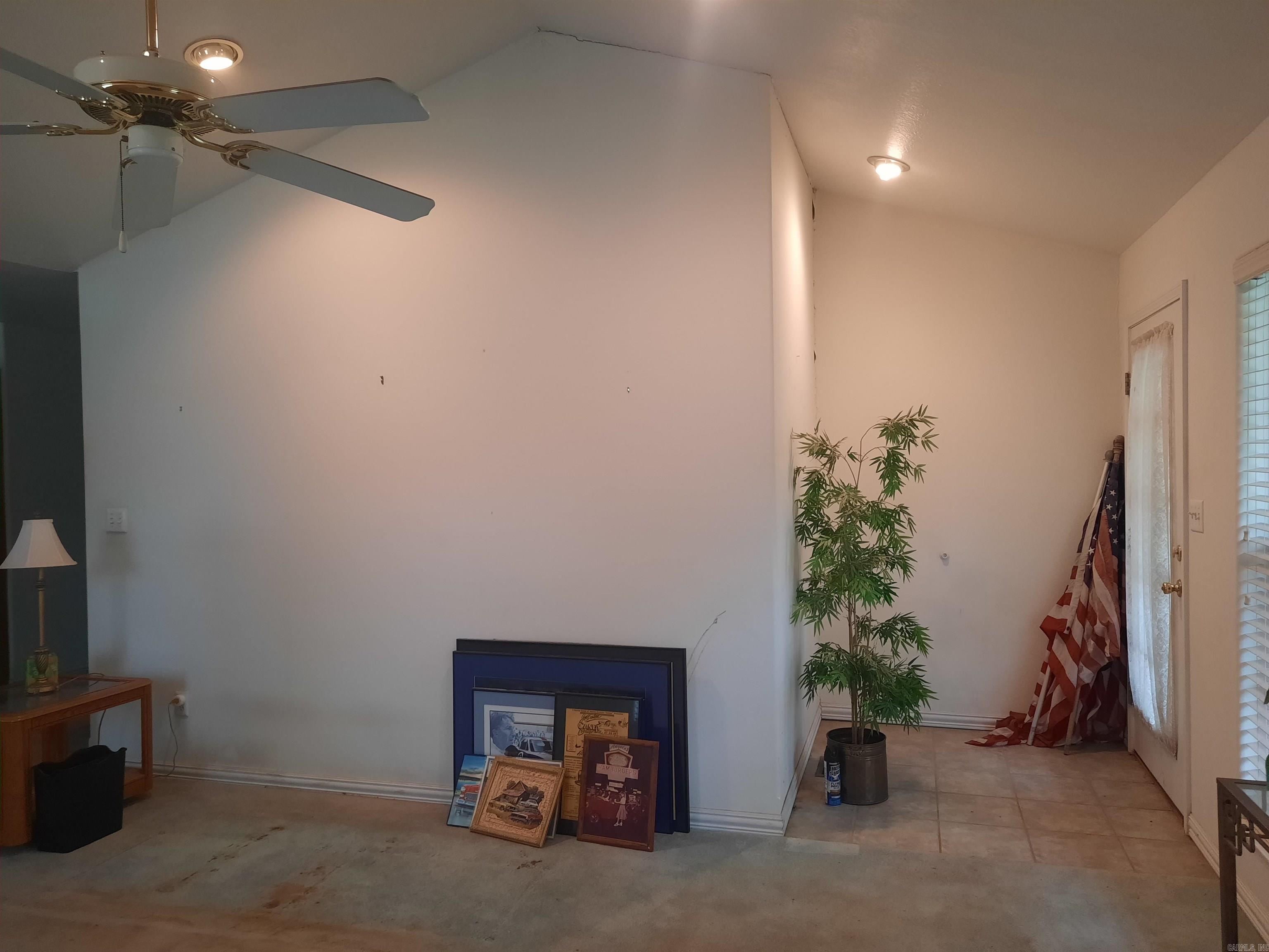 615 Jackson Mountain View, AR 72560