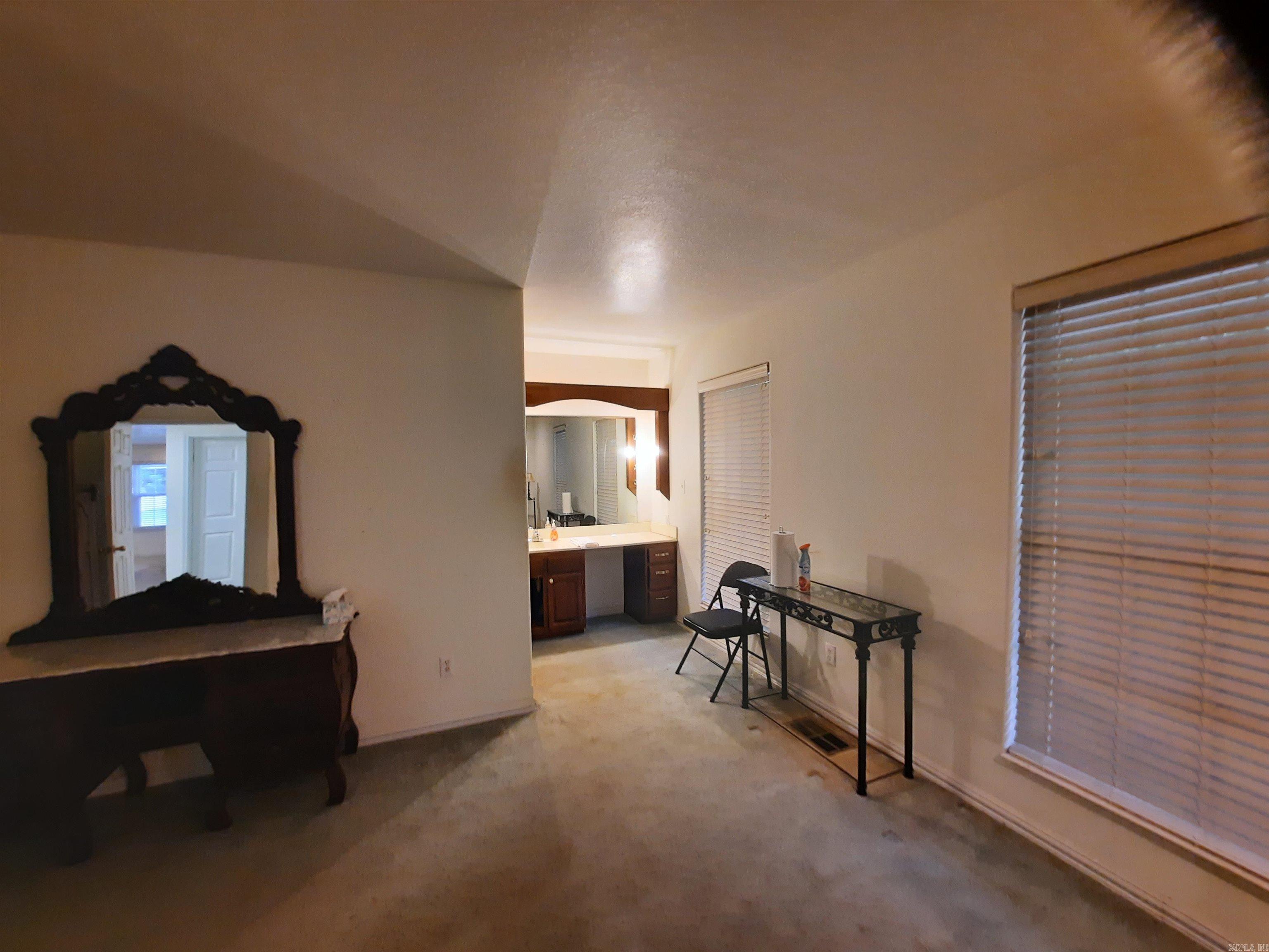 615 Jackson Mountain View, AR 72560