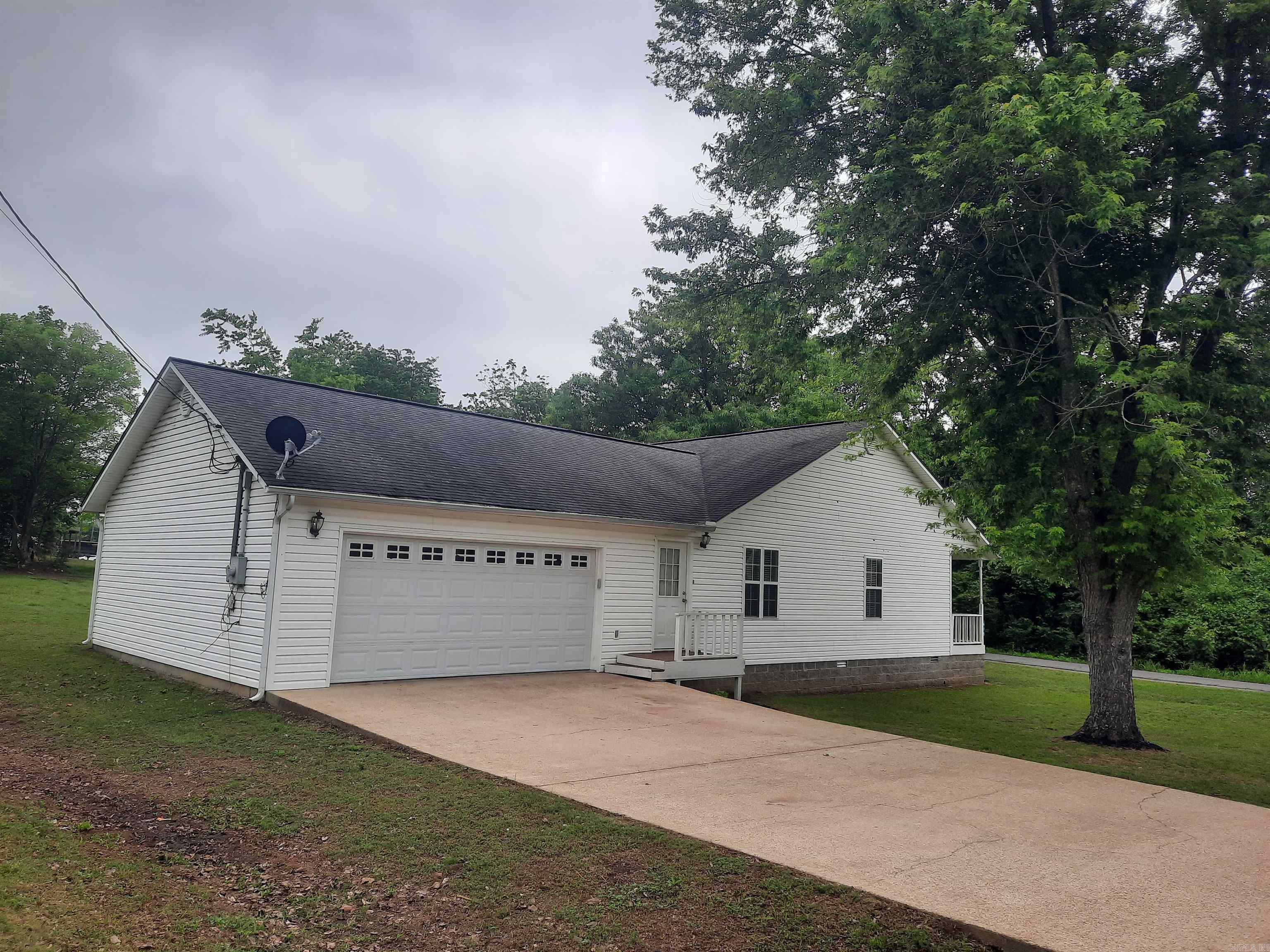 615 Jackson Mountain View, AR 72560