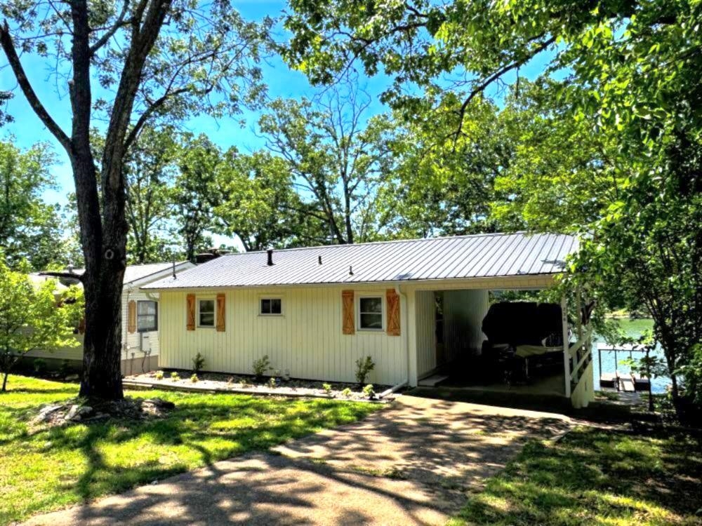 236 E Lakeshore  Cherokee Village, AR