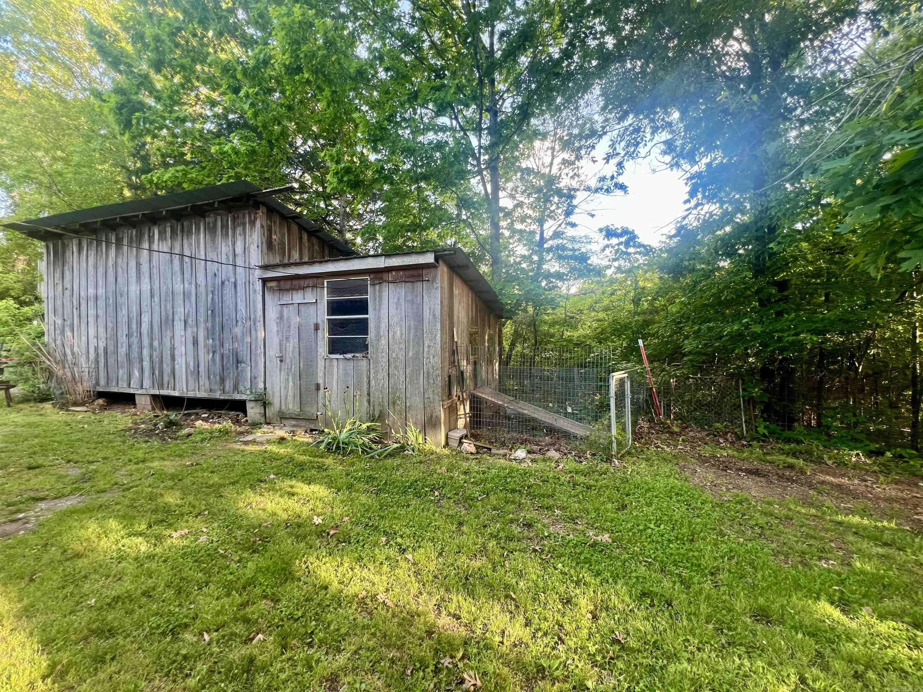 3275 Old Highway 27  Marshall, AR