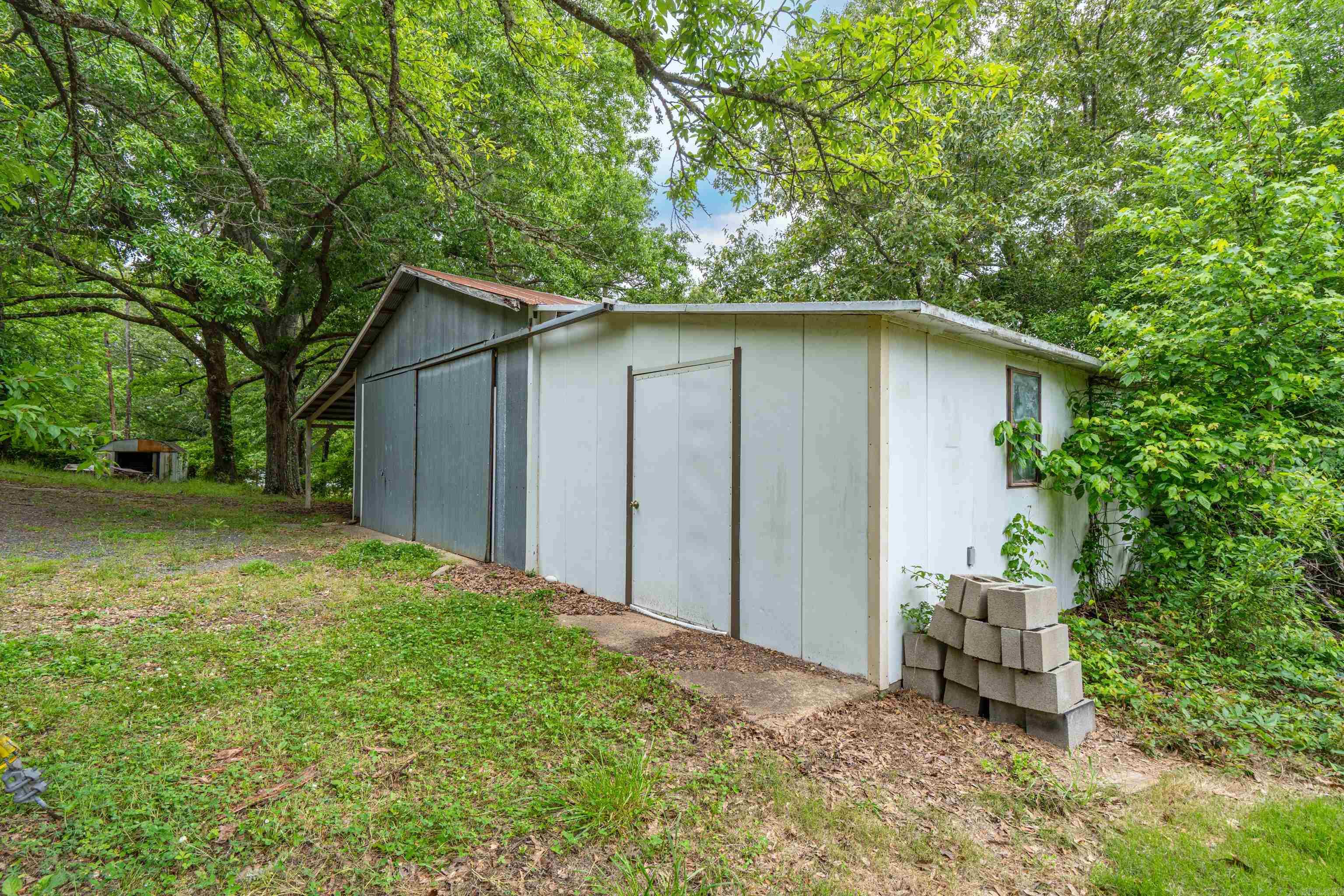 371 Highway 128  Bismarck, AR
