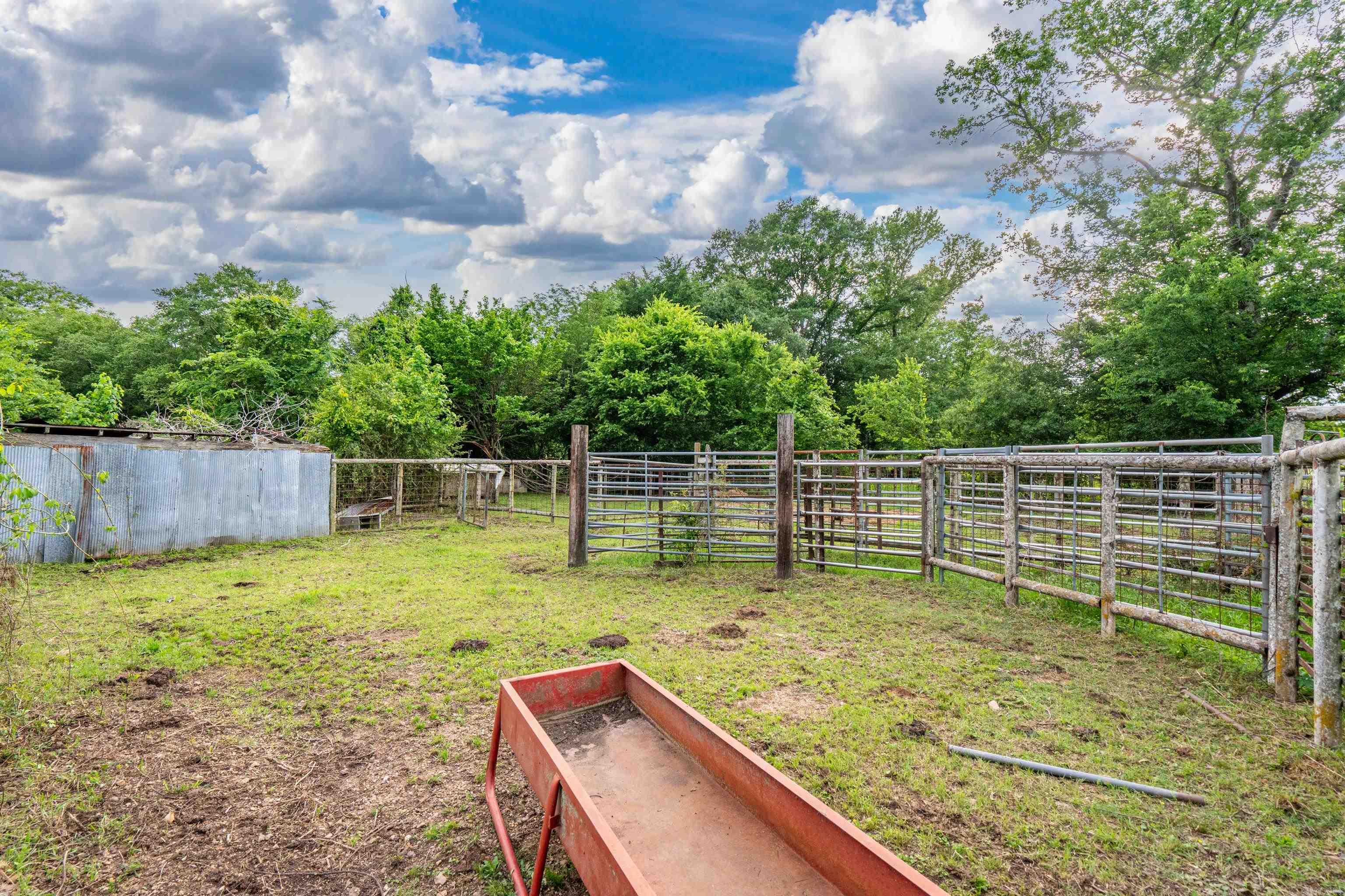 371 Highway 128  Bismarck, AR