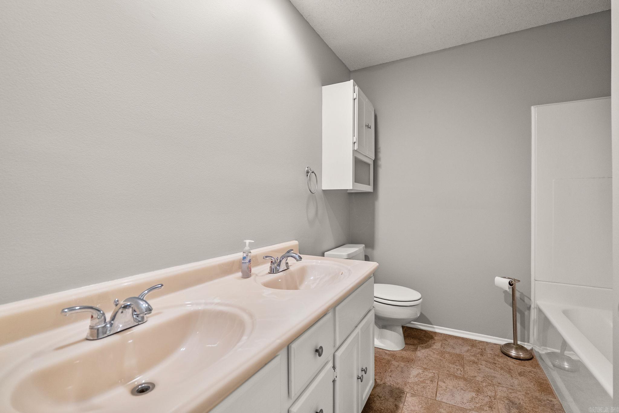 1724 Okmulgee  North Little Rock, AR