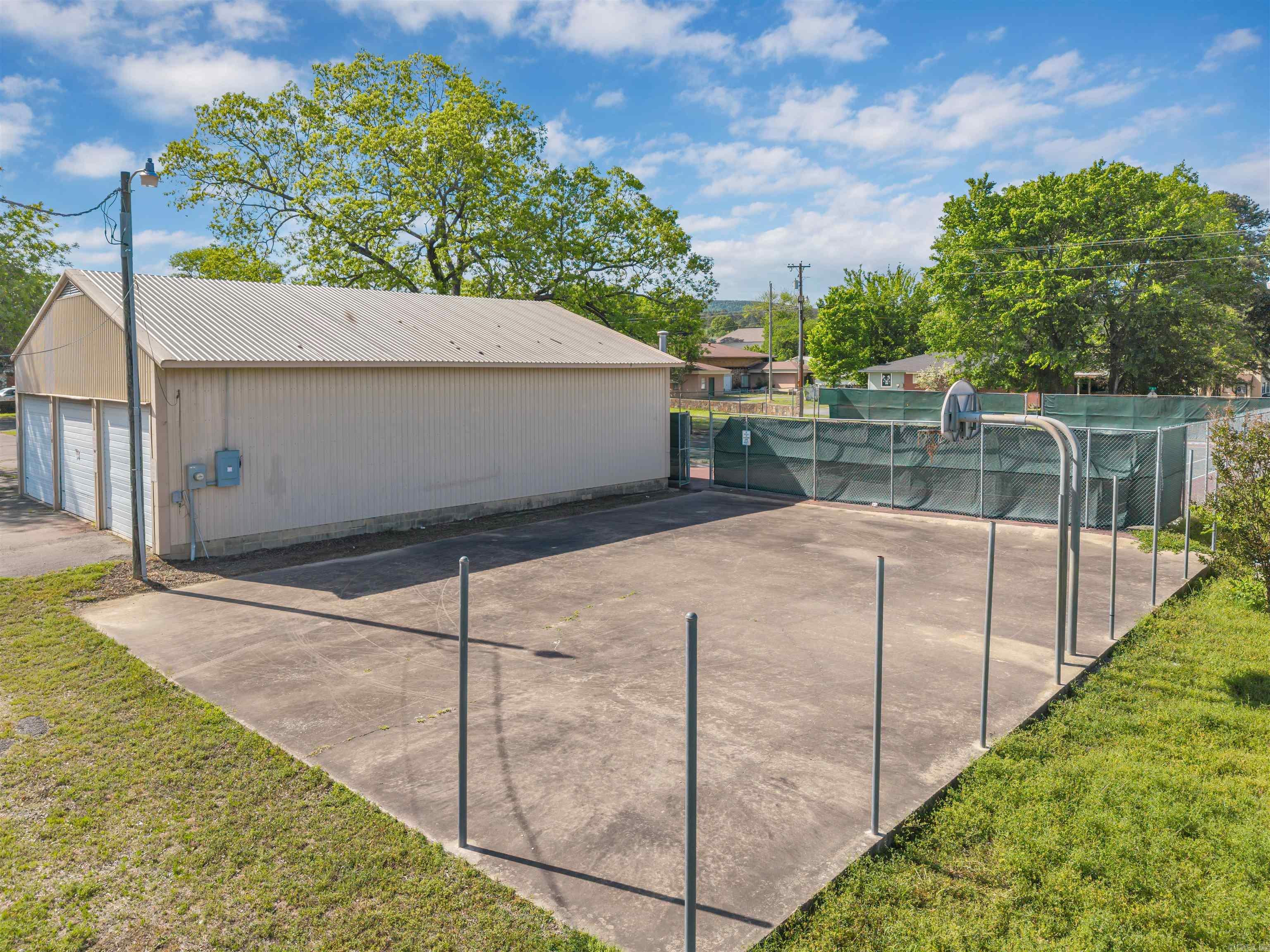 206 B  Perryville, AR