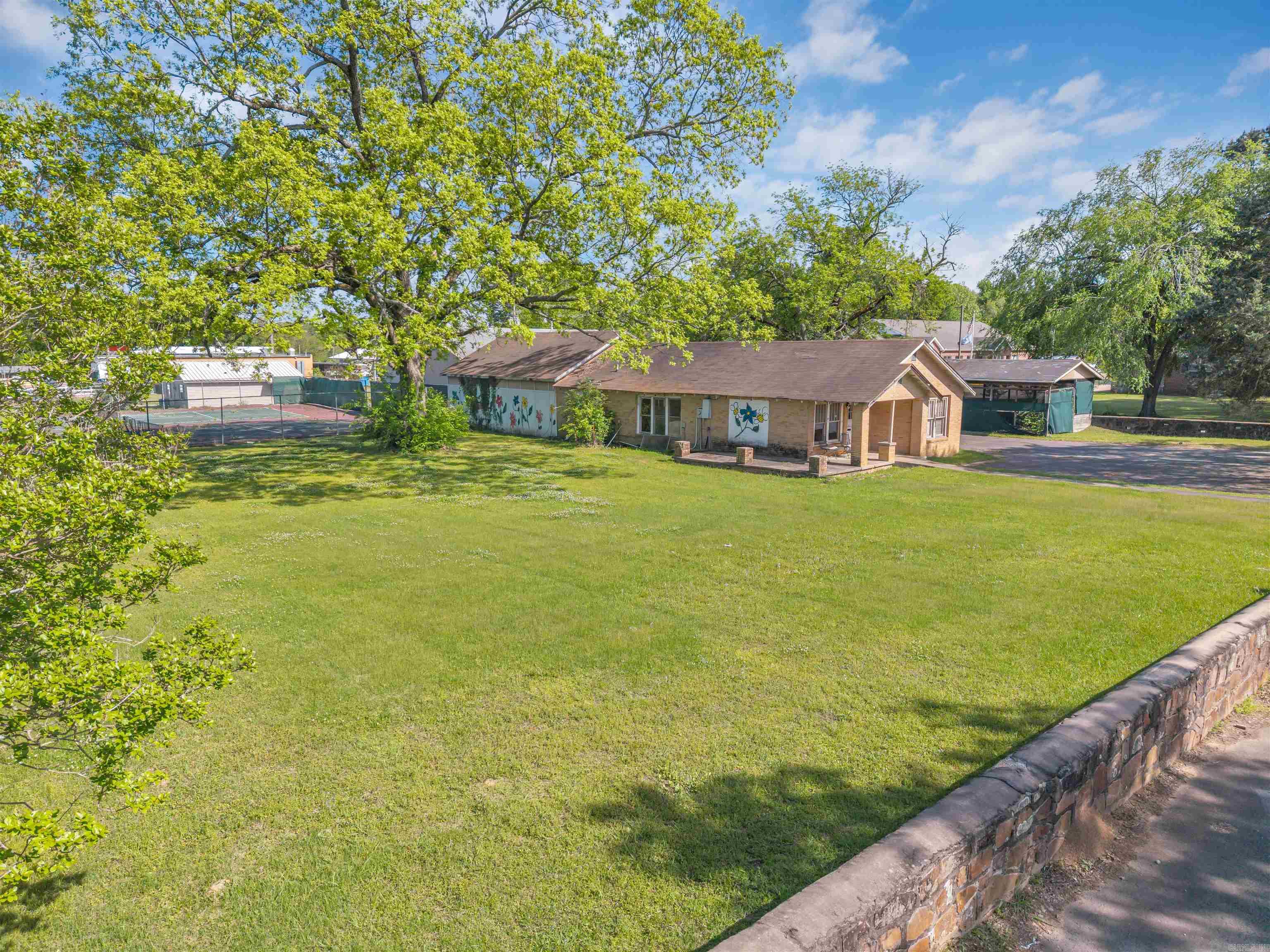 206 B  Perryville, AR