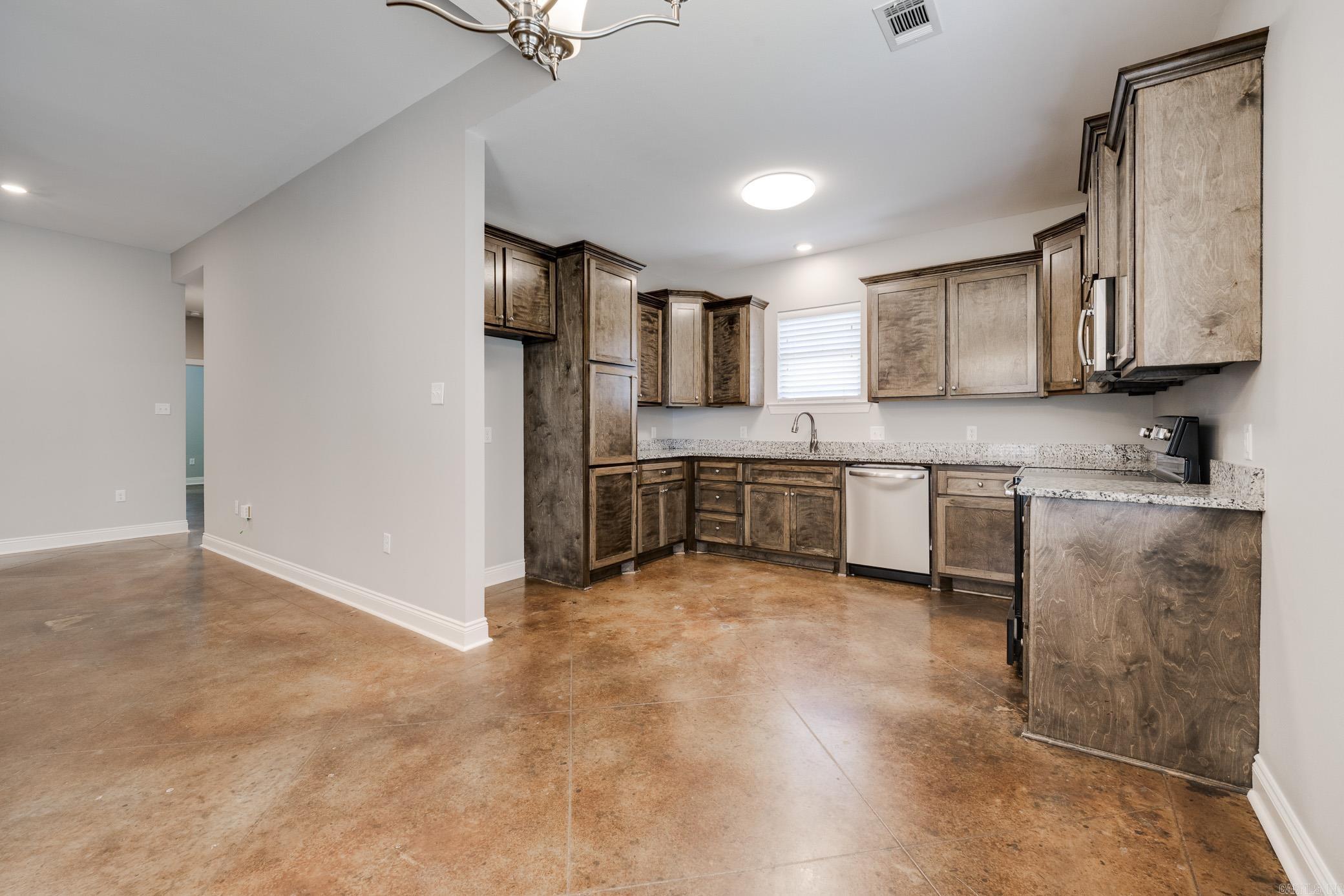 1545 Blue Lucerne  Conway, AR