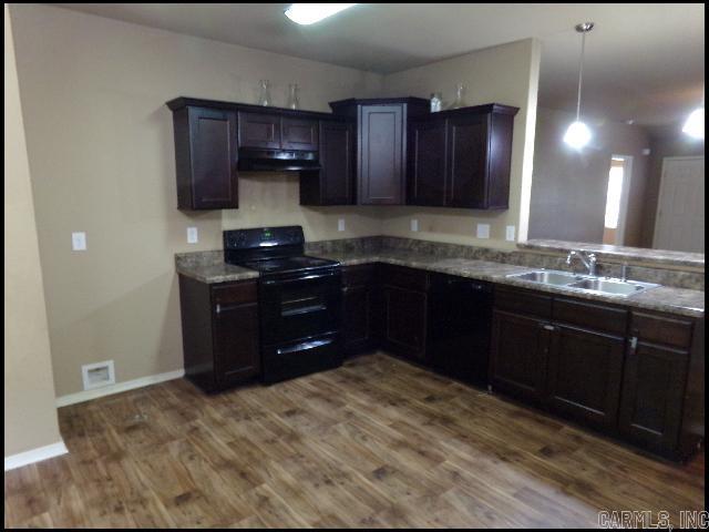 2104 Fern Valley  Alexander, AR