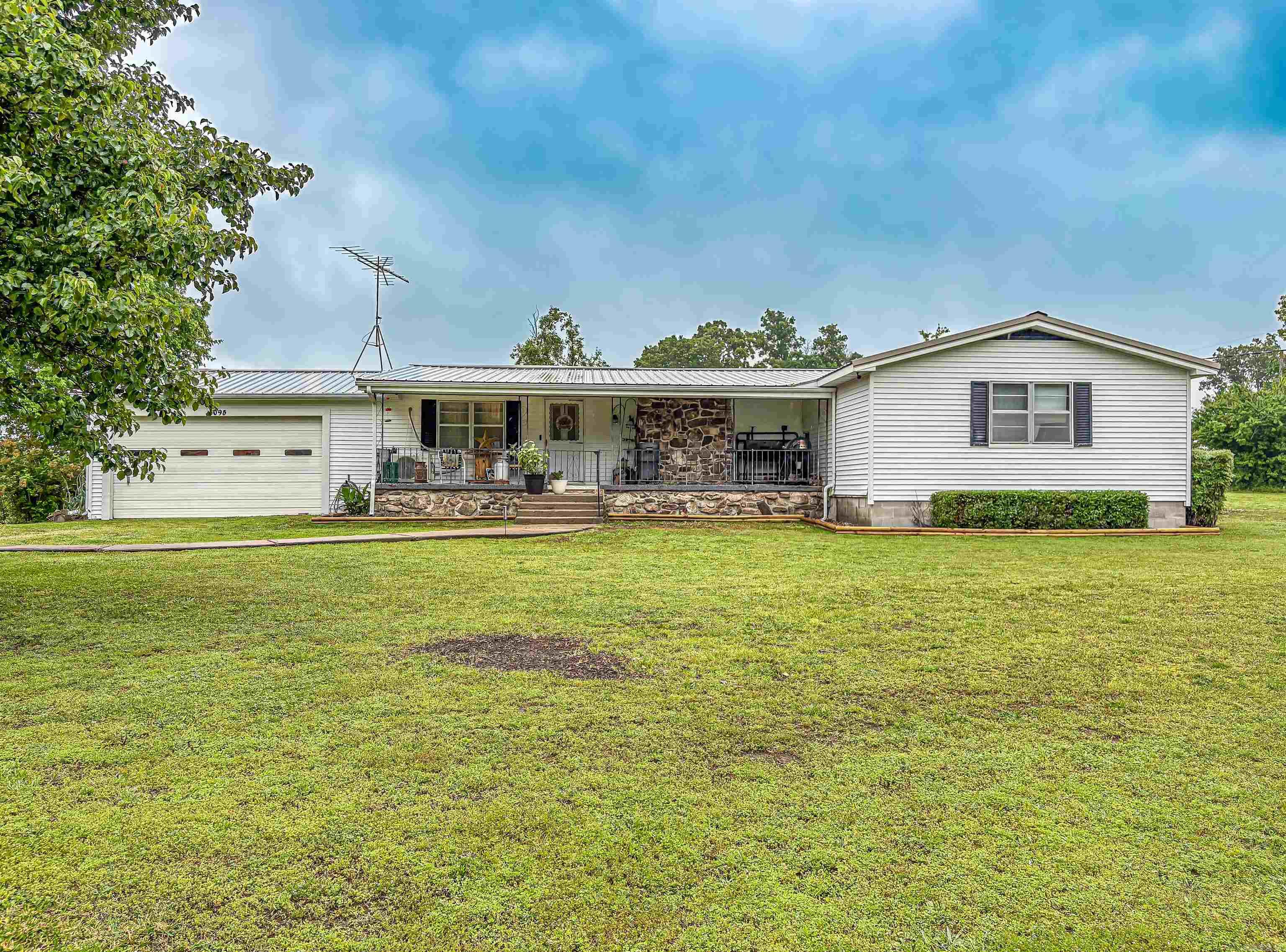 1095 Hwy 235  Yellville, AR