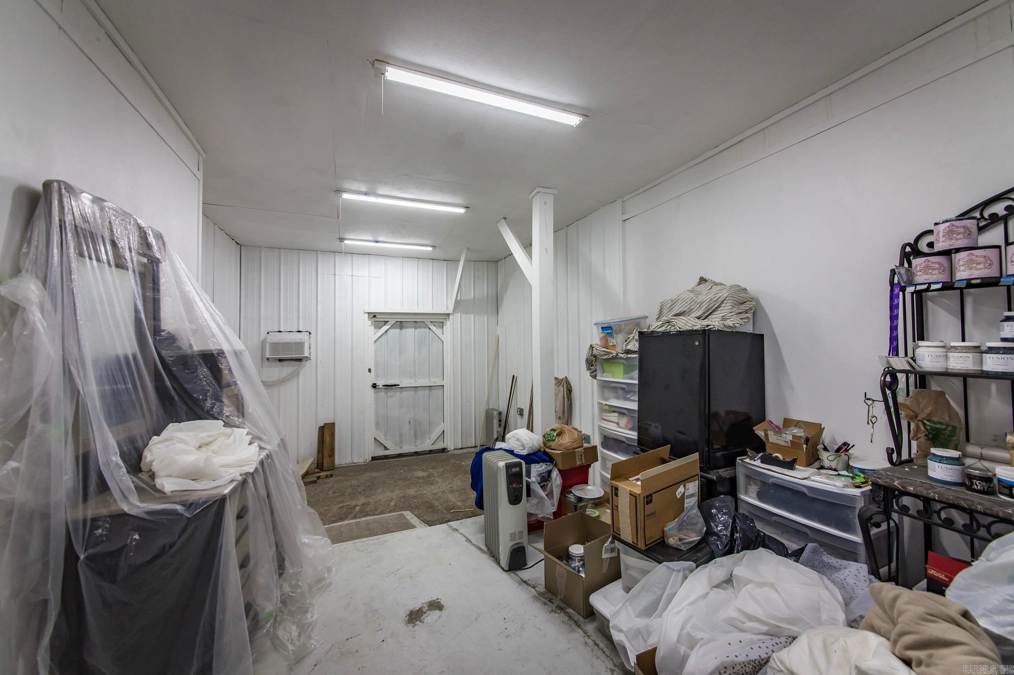 2201 River Road Redfield, AR 72132