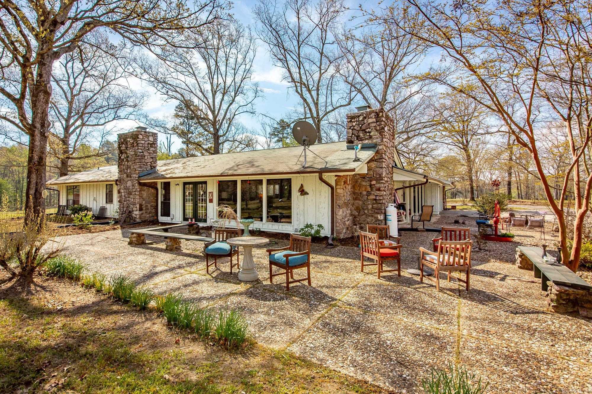 2201 River Road  Redfield, AR