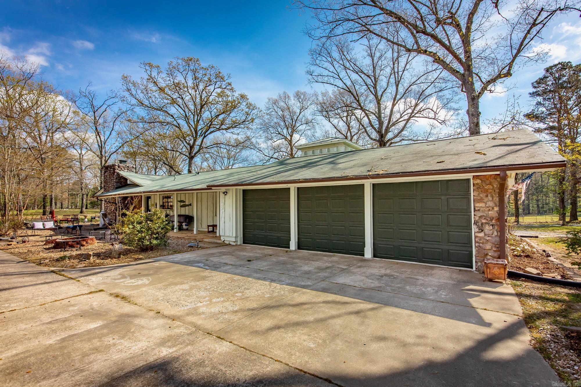 2201 River Road  Redfield, AR