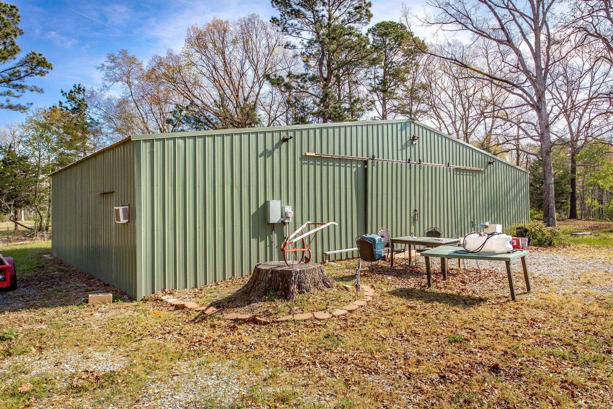 2201 River Road  Redfield, AR