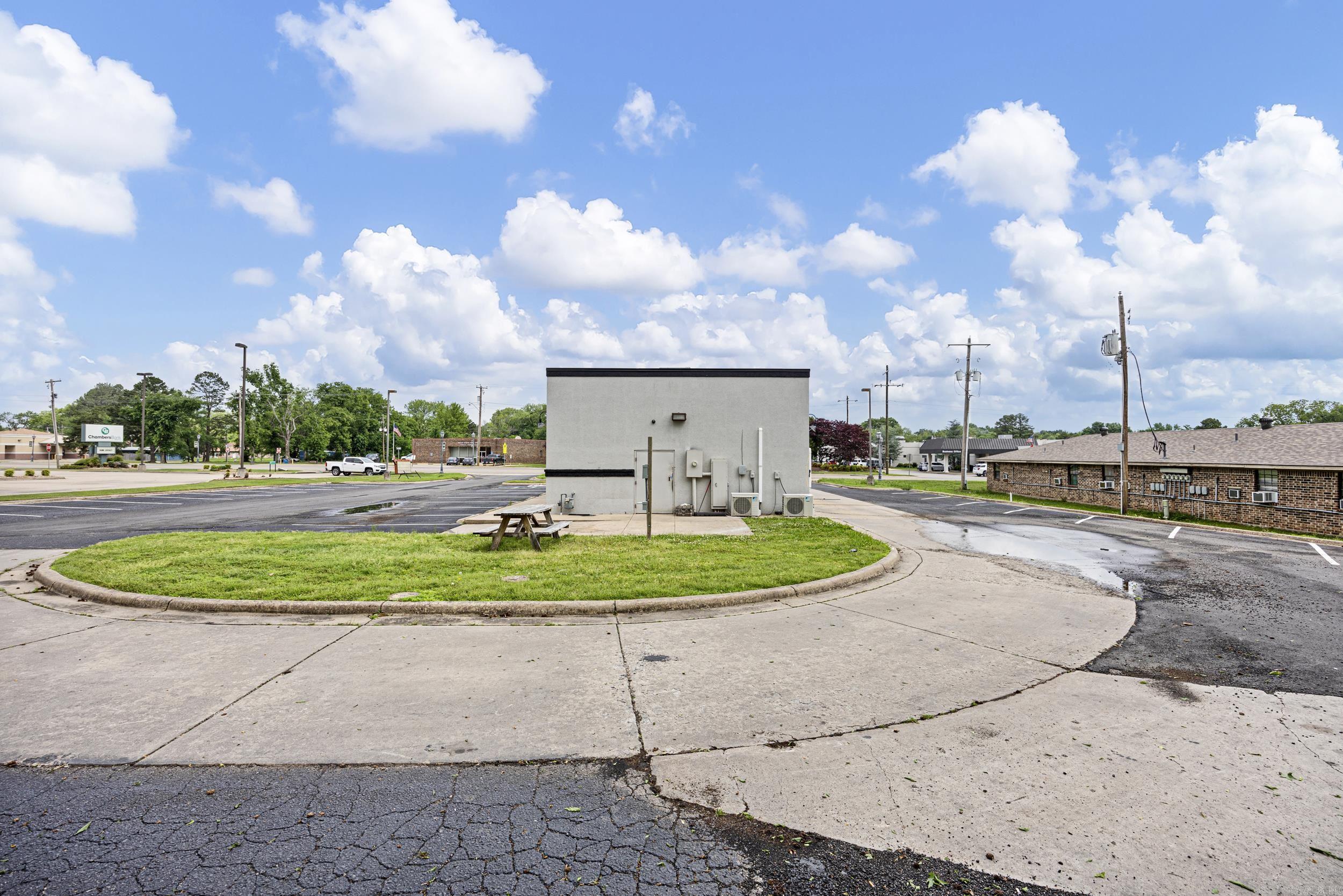 508 E 8th  Danville, AR