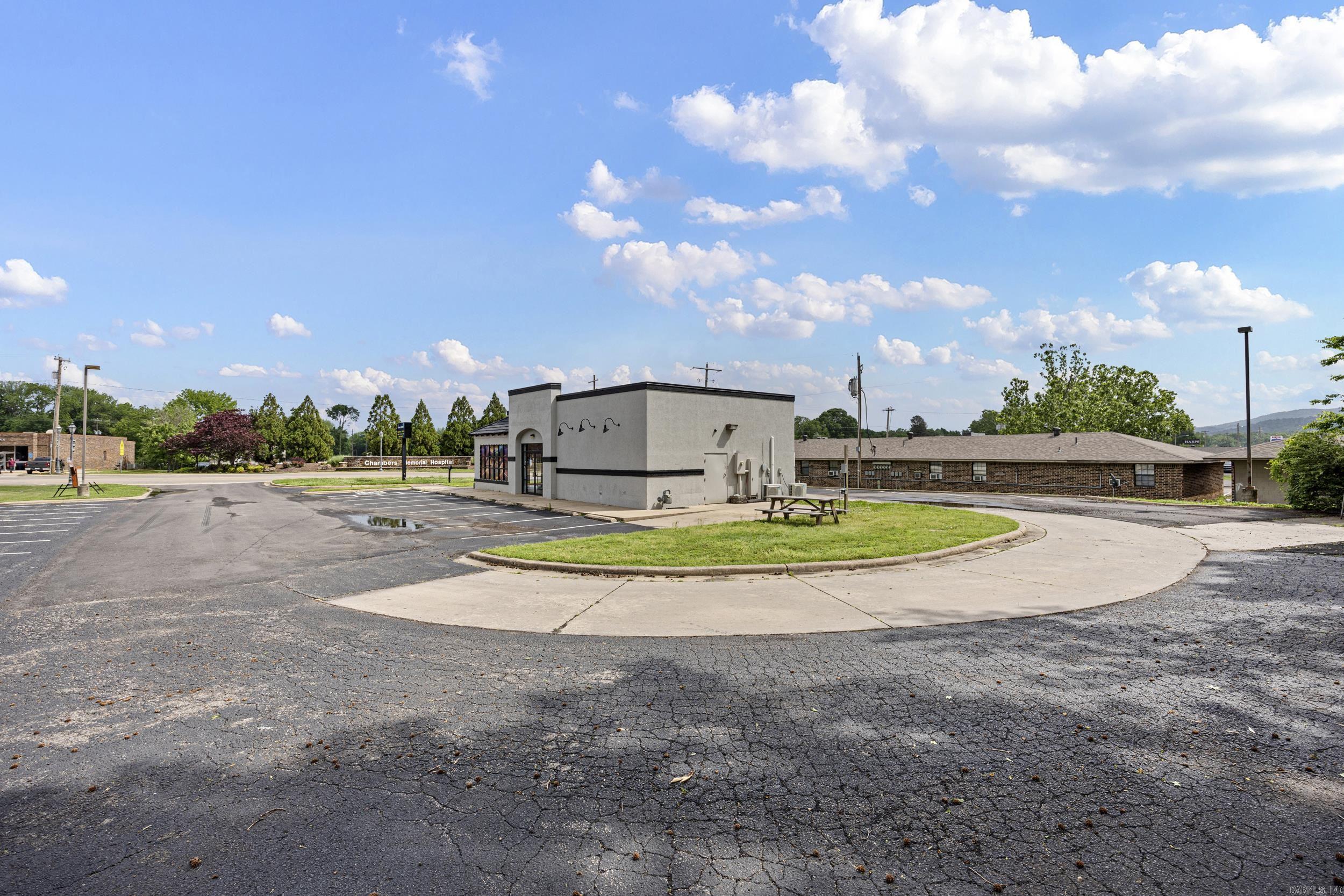 508 E 8th  Danville, AR