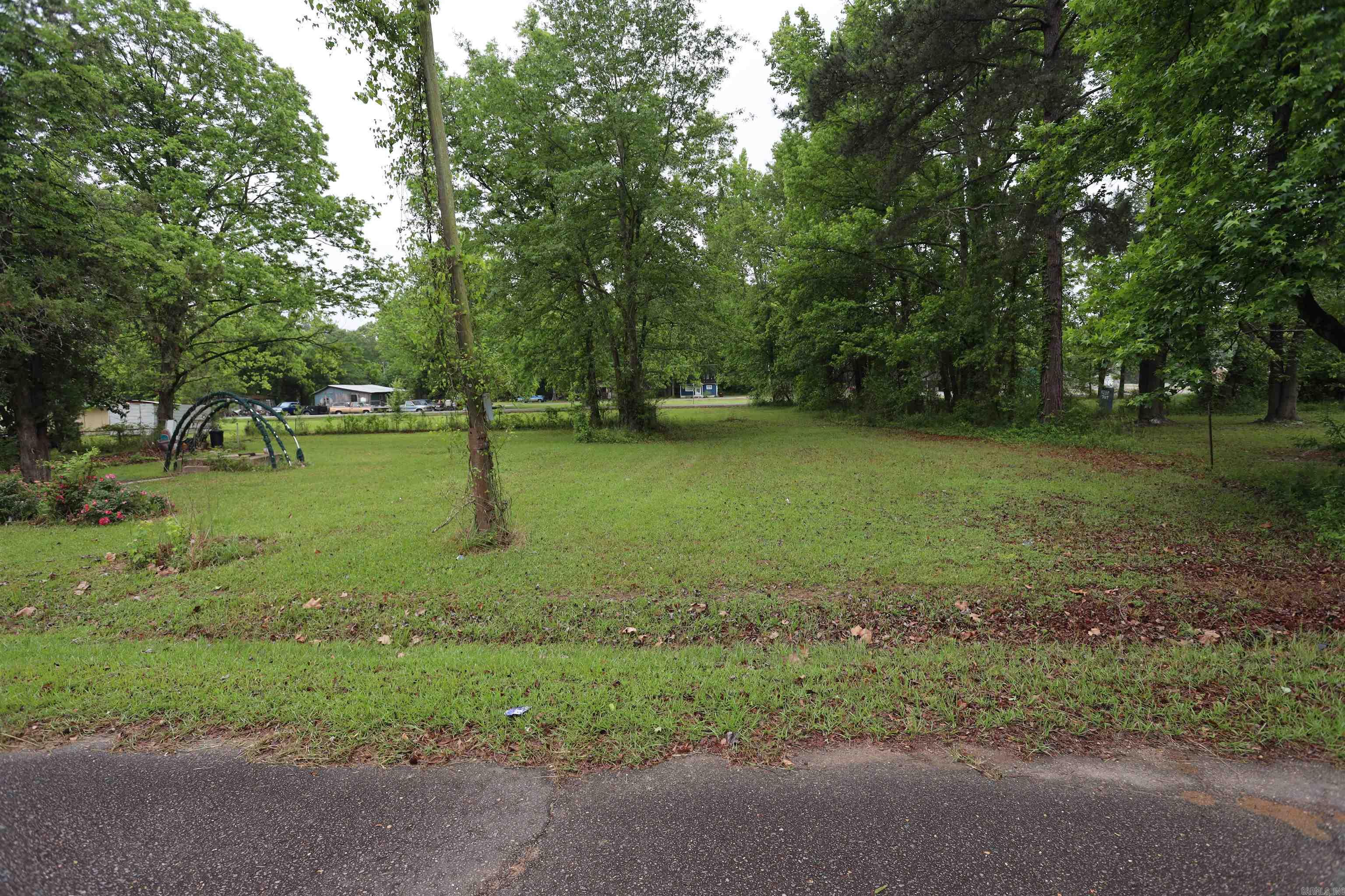 1203 Hampton St.  Warren, AR