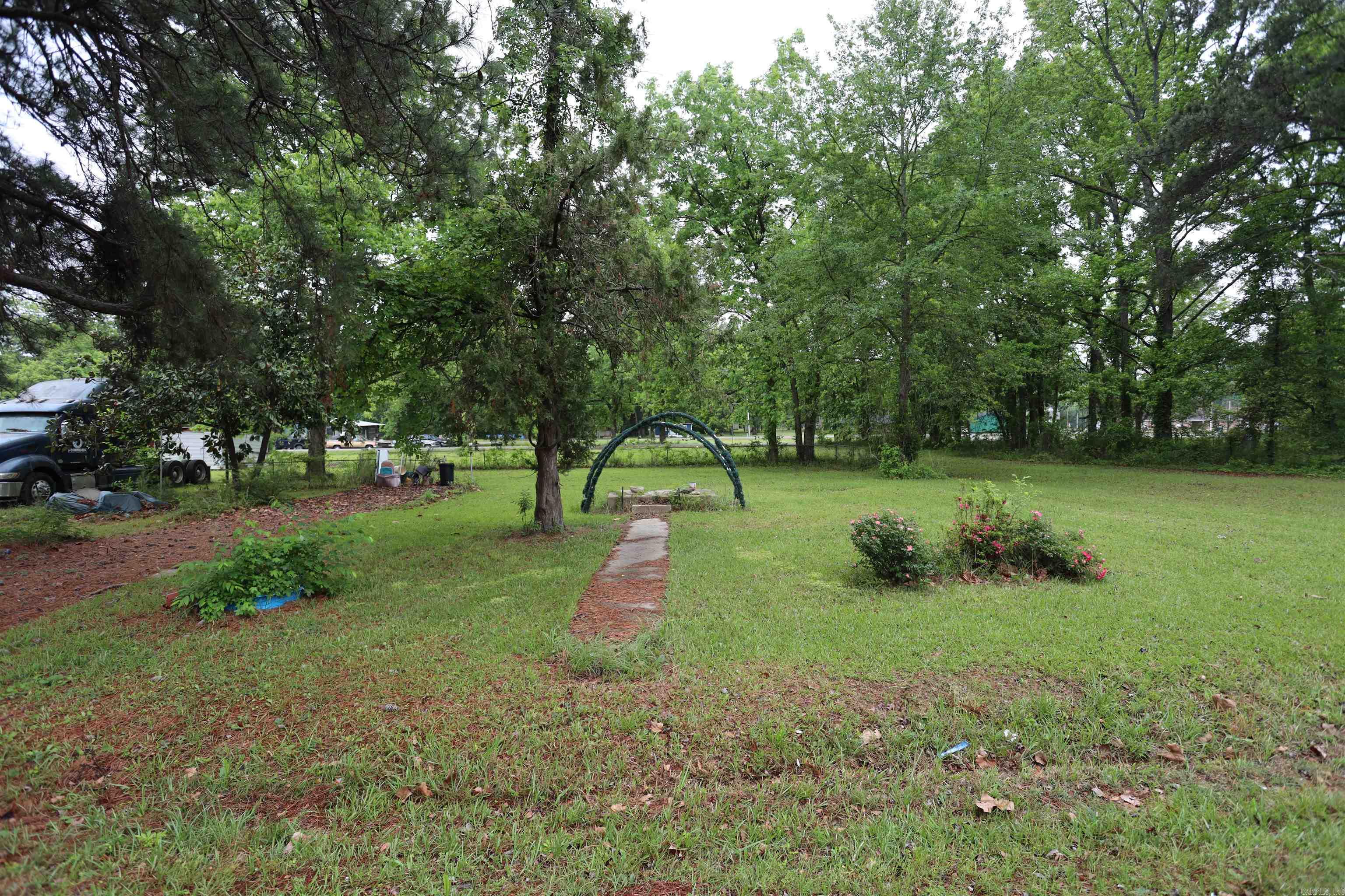 1203 Hampton St.  Warren, AR