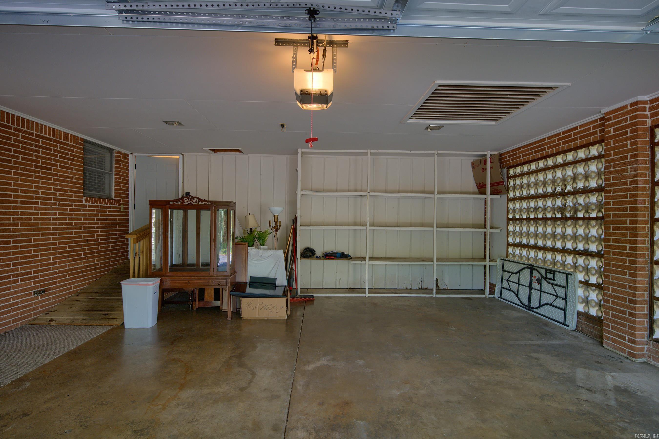 208 Indian Hills  Hot Springs, AR