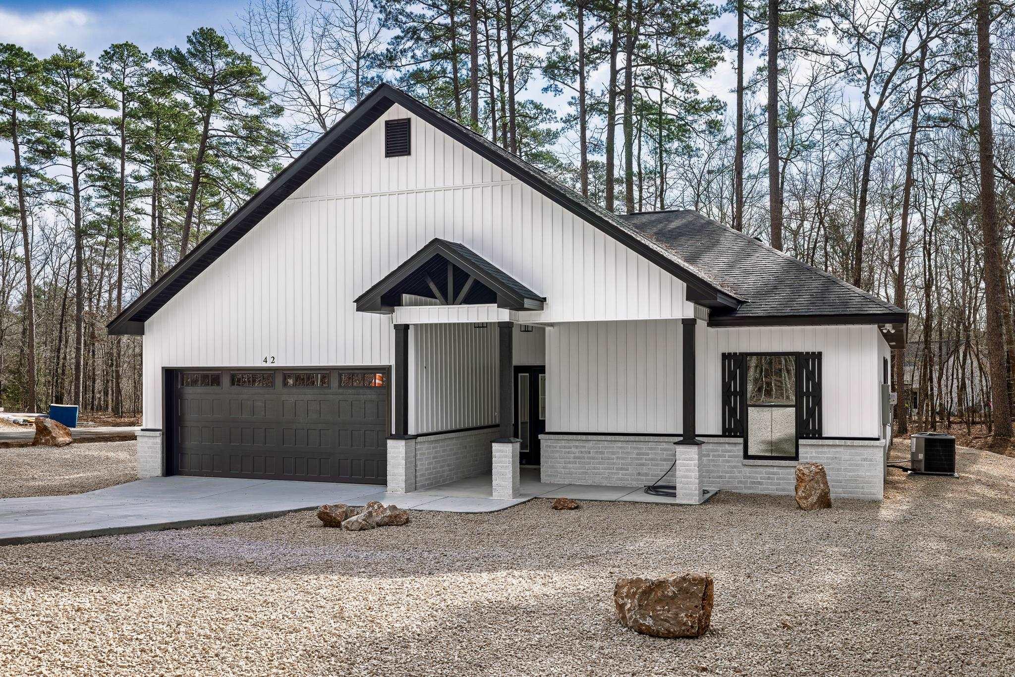42 Tomelloso Way Hot Springs Village, AR 71909