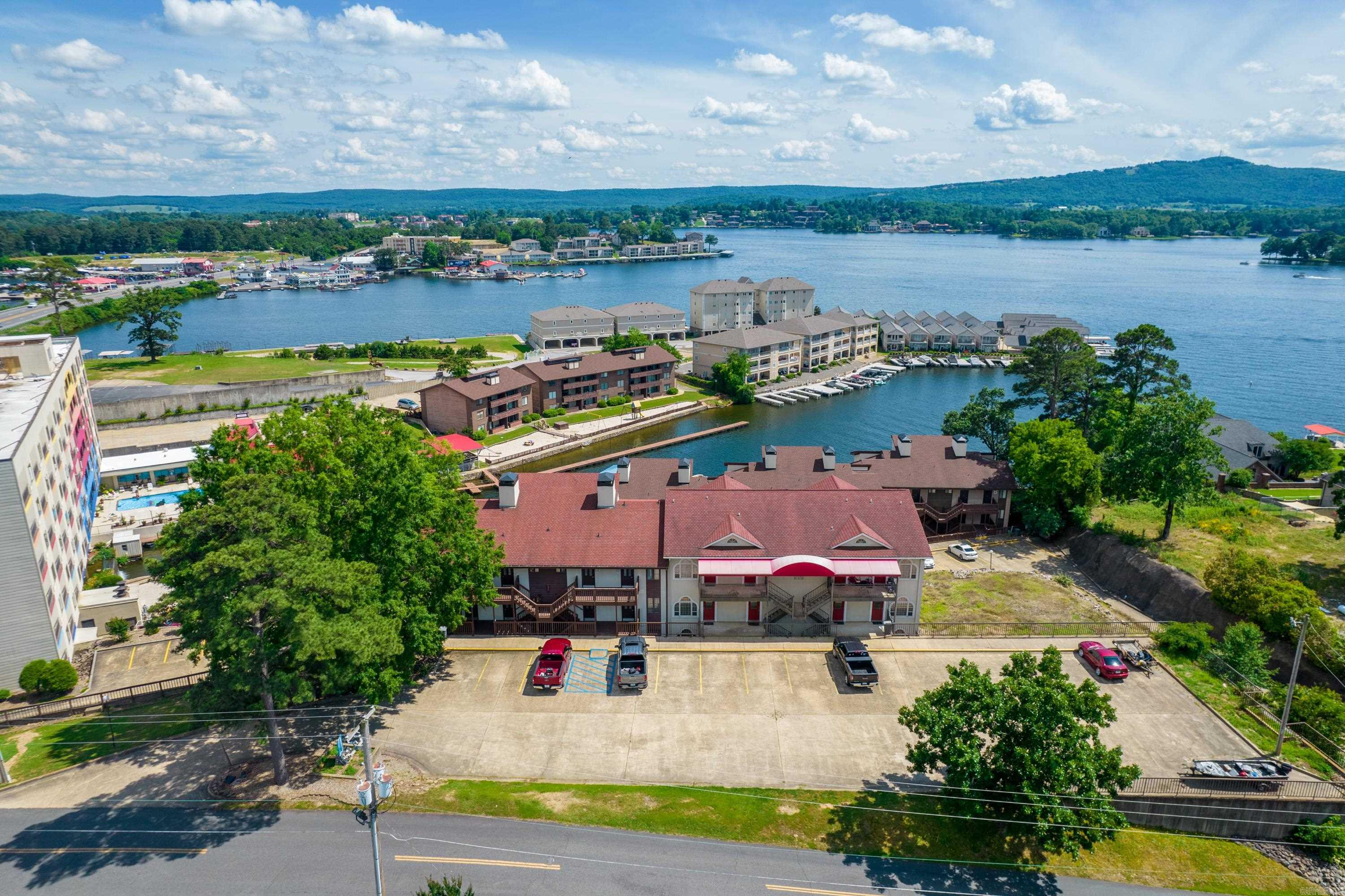 151 Peters Pt  Hot Springs, AR