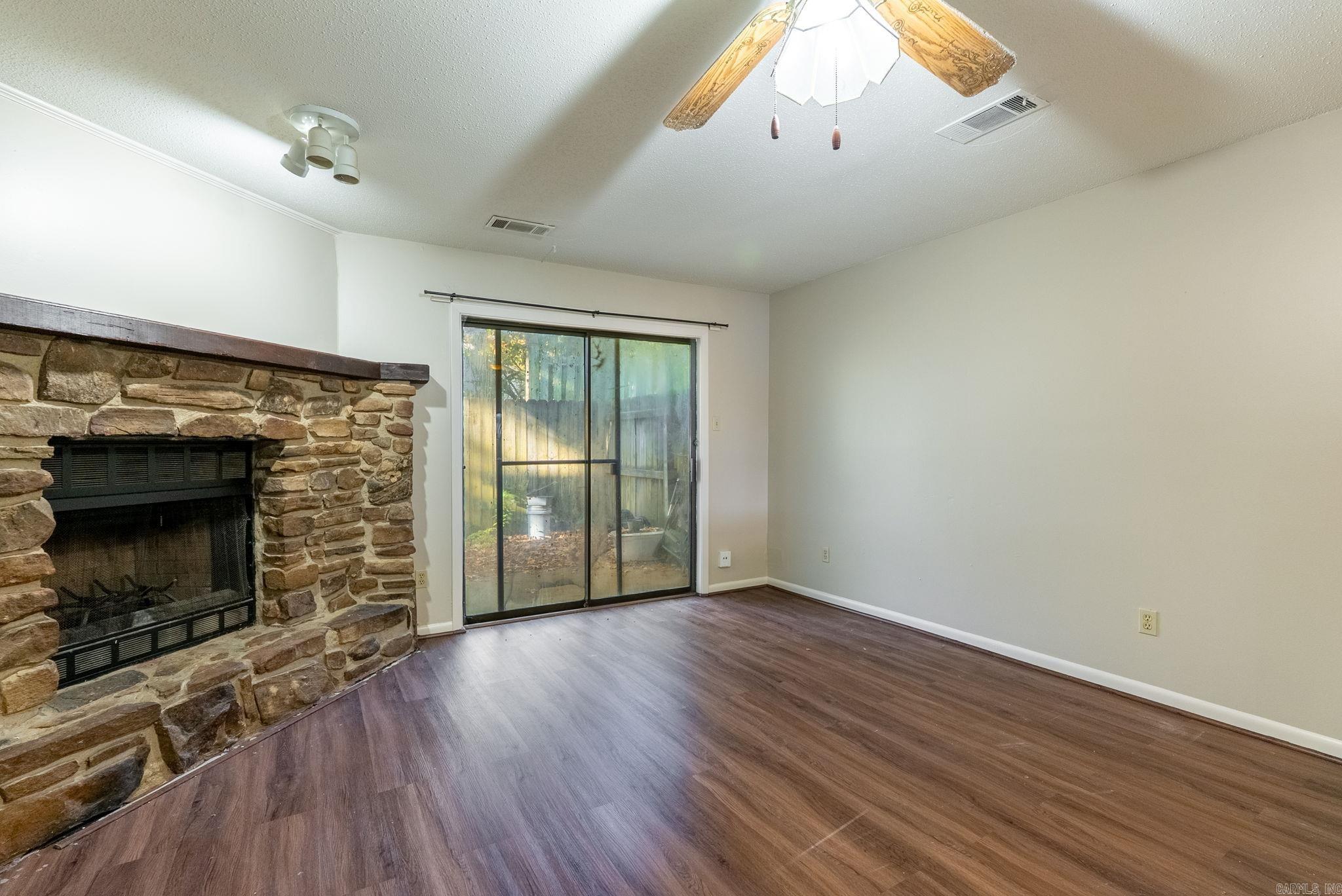 42 Edgehill Cove  Maumelle, AR