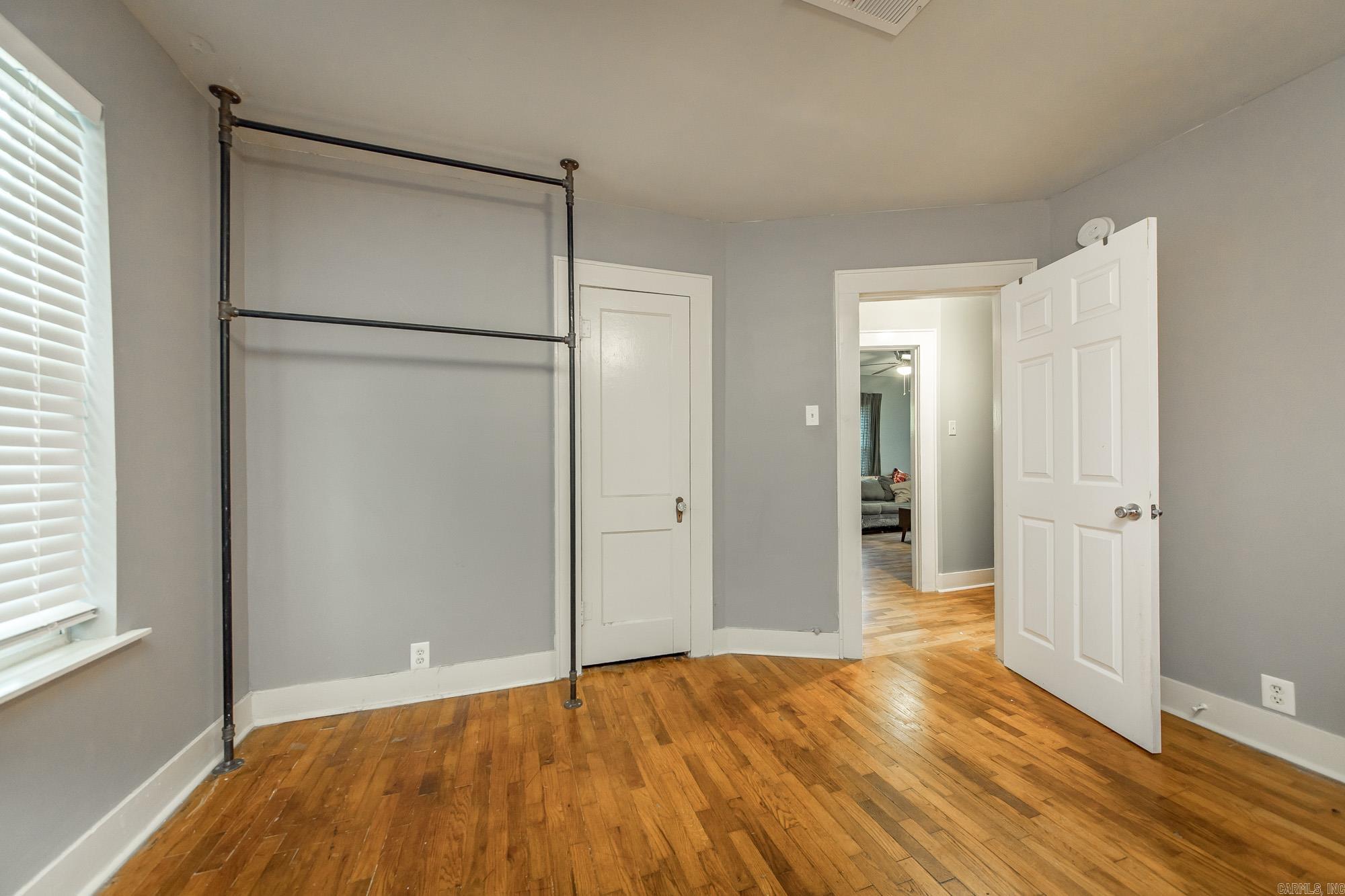 1114 Davis  Conway, AR