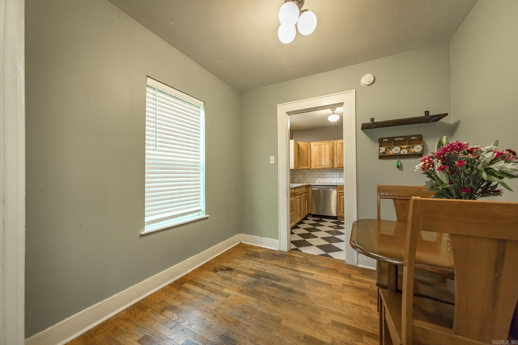 1114 Davis  Conway, AR
