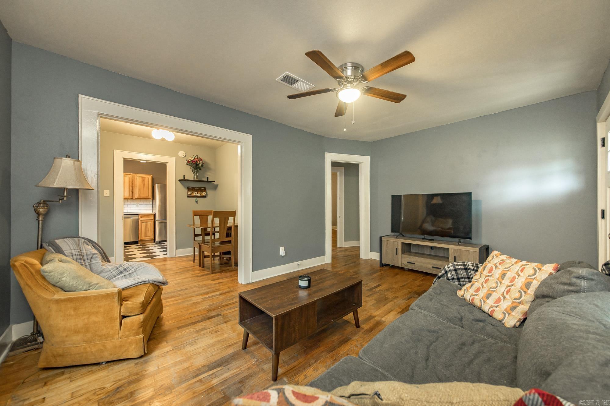 1114 Davis  Conway, AR