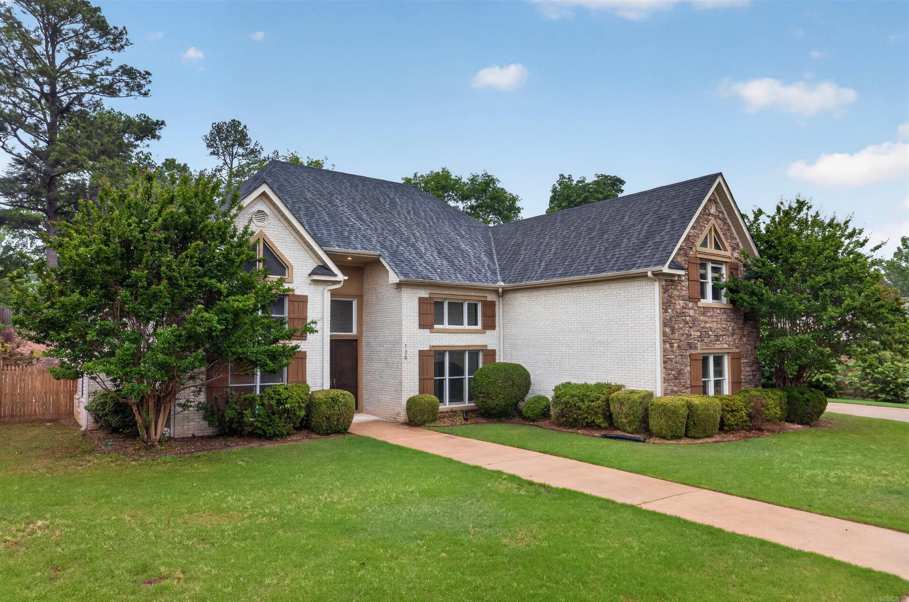 136 Wildwood Forest  Hot Springs, AR
