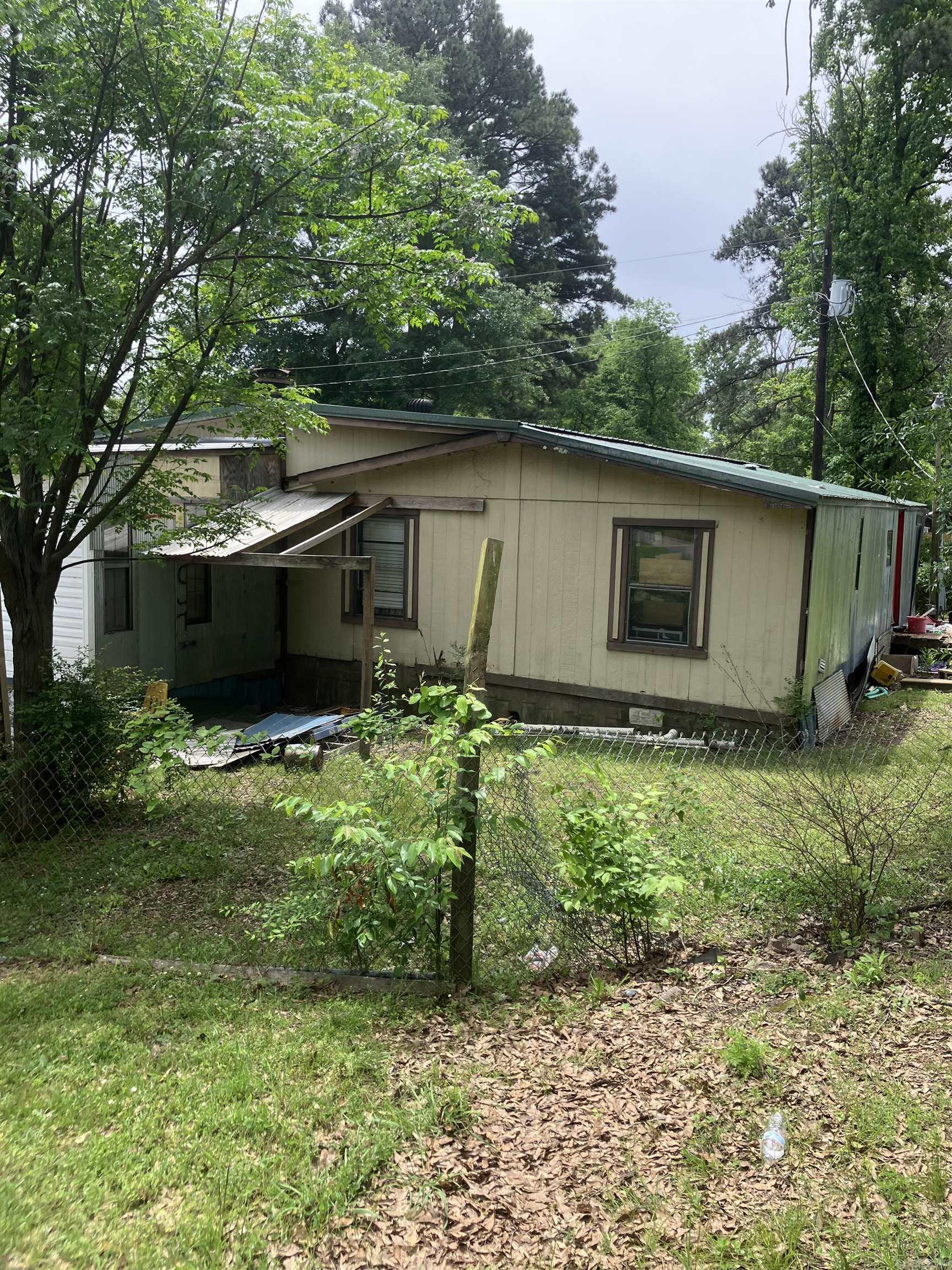 28 West  Conway, AR