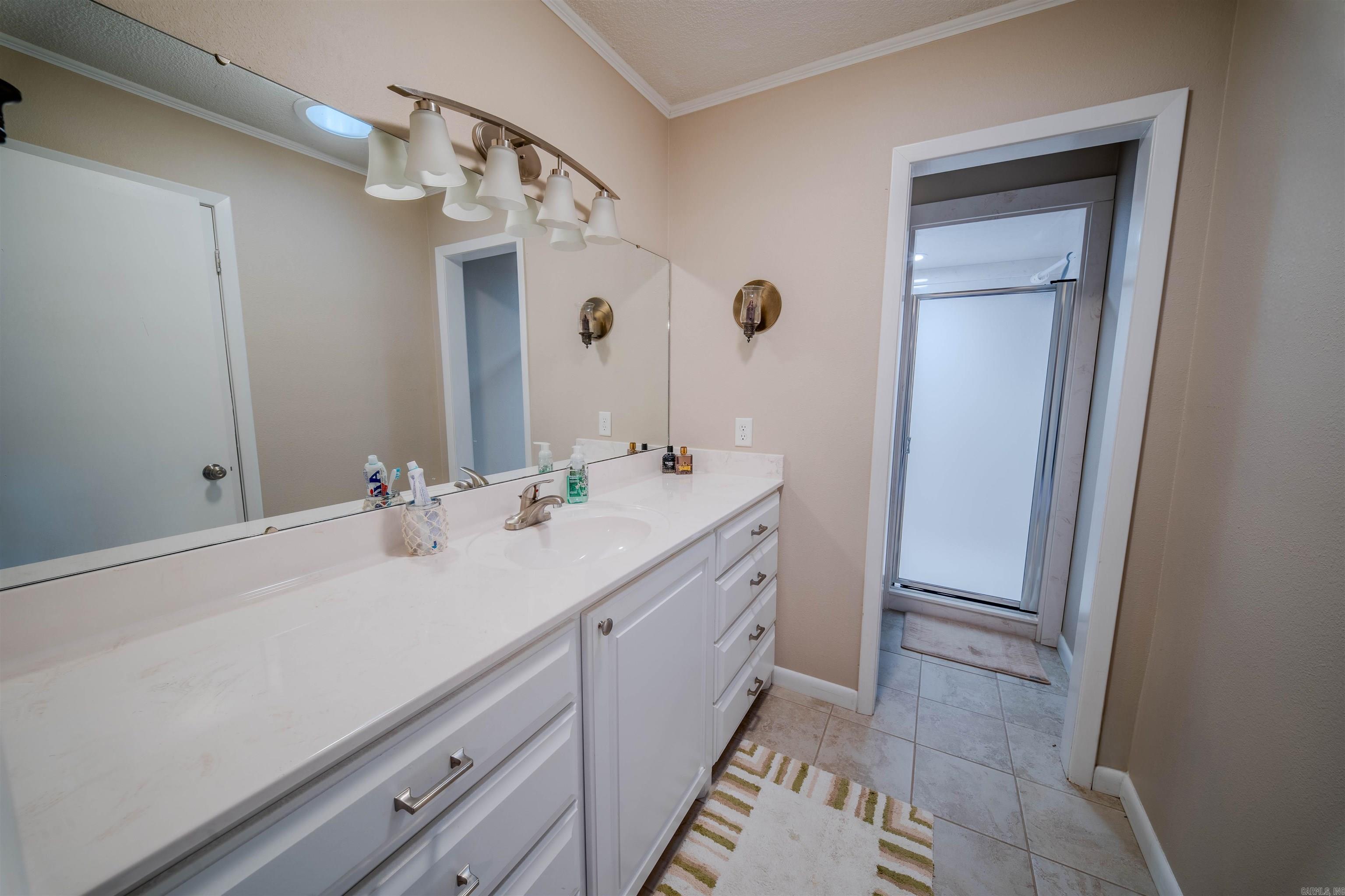 1740 Holly Hill  Camden, AR