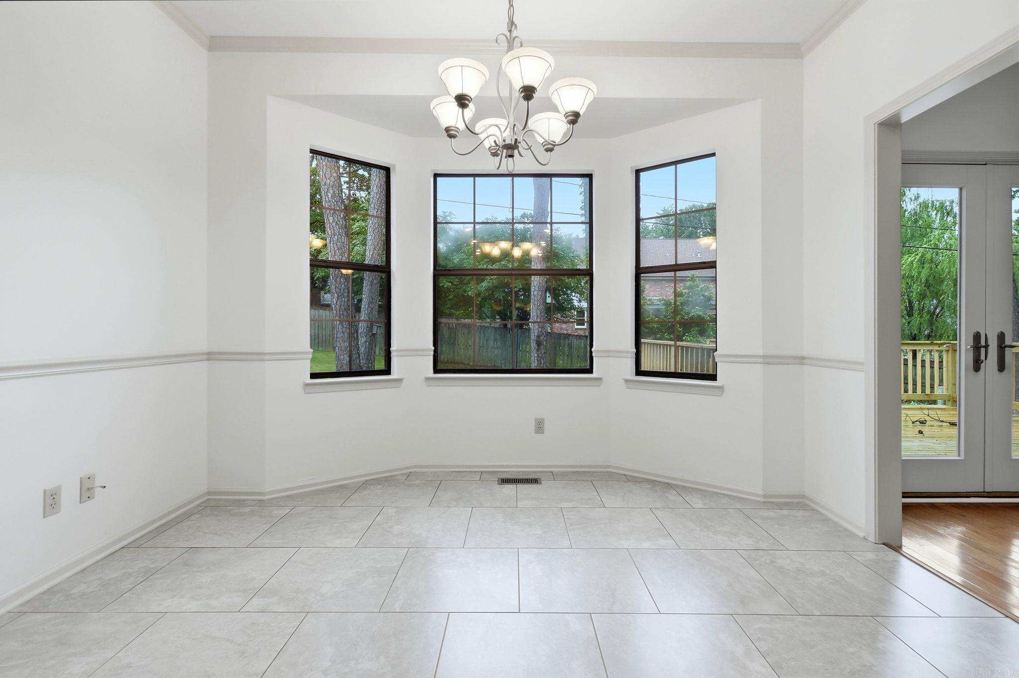 14001 Longtree  Little Rock, AR