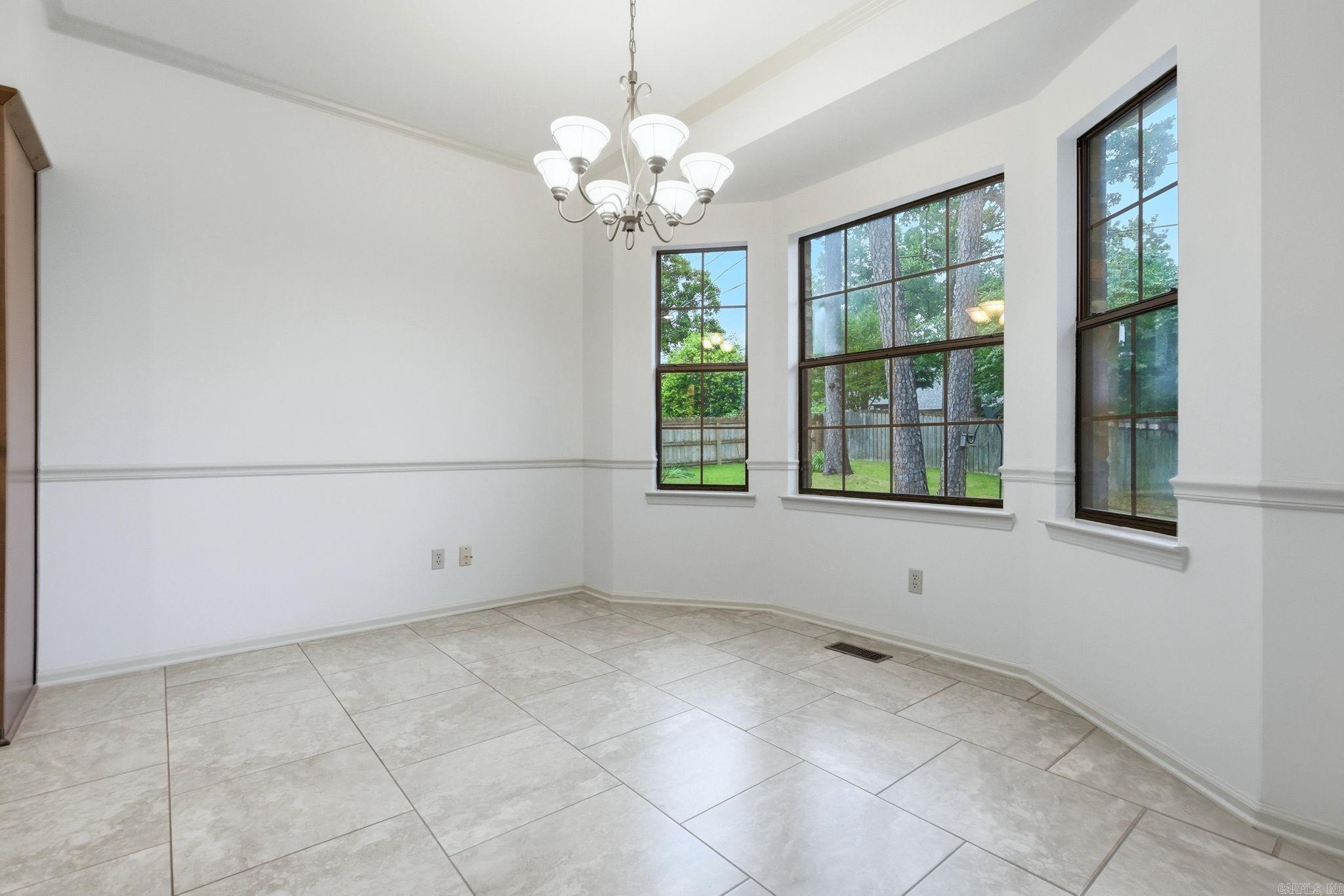 14001 Longtree  Little Rock, AR