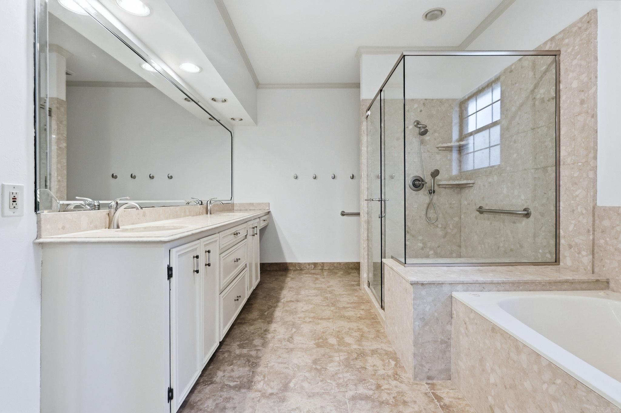14001 Longtree  Little Rock, AR